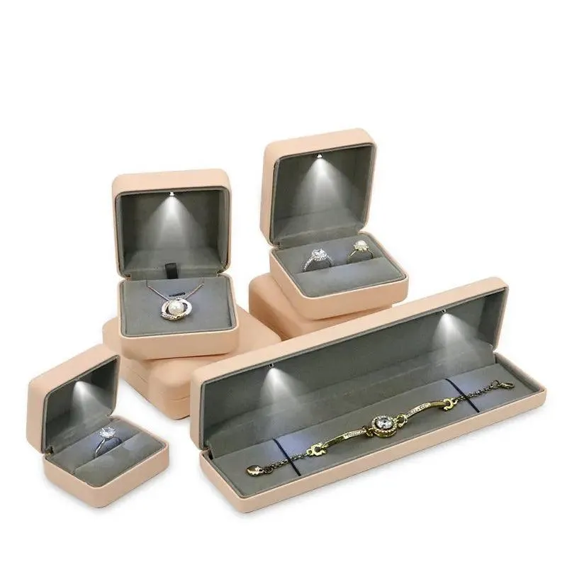 100PCs Wholesale Black LED Proposal Ring Leather Light Jewelry Box