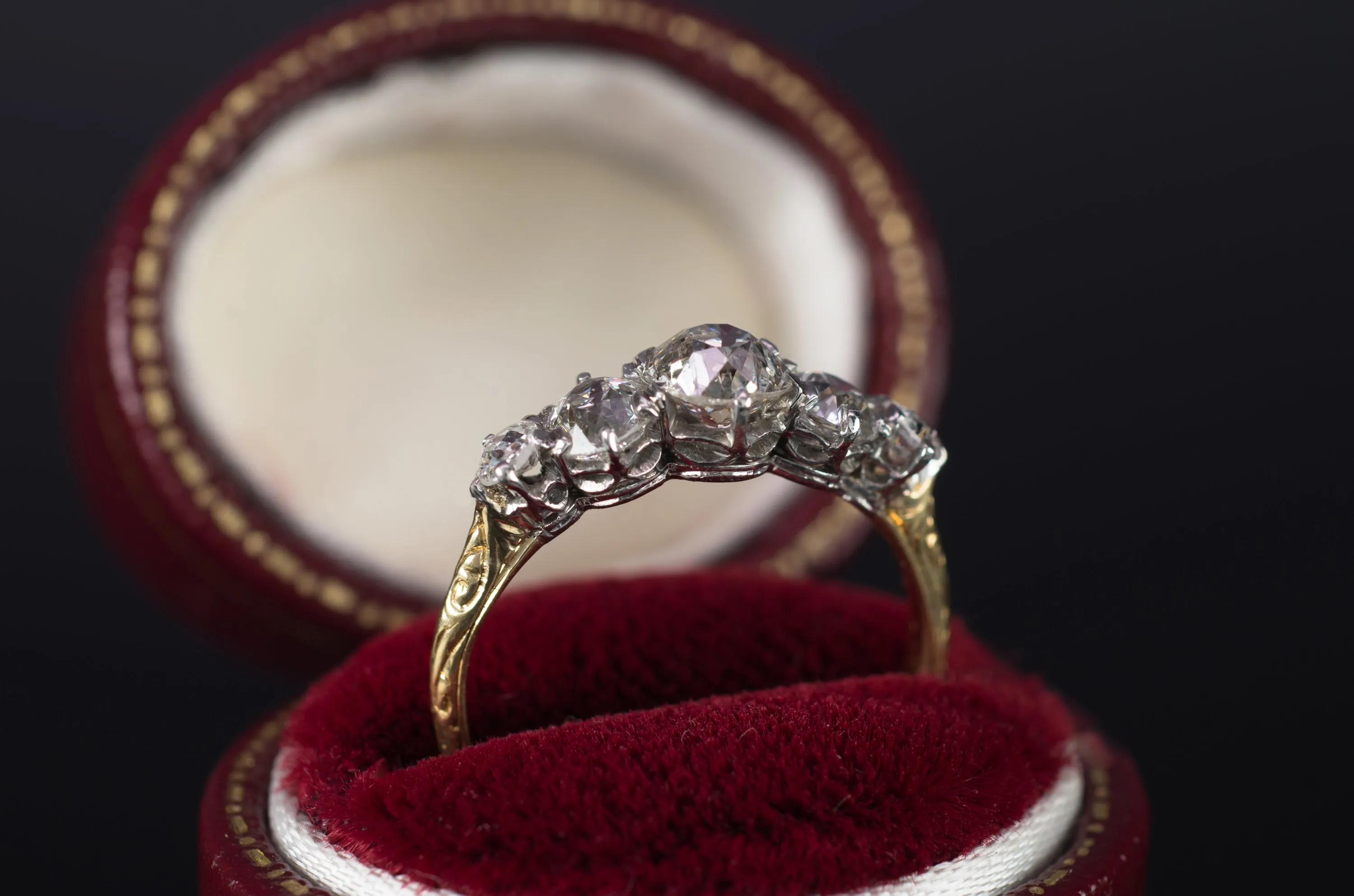 1.31CTW FIVE STONE HALF HOOP BAND