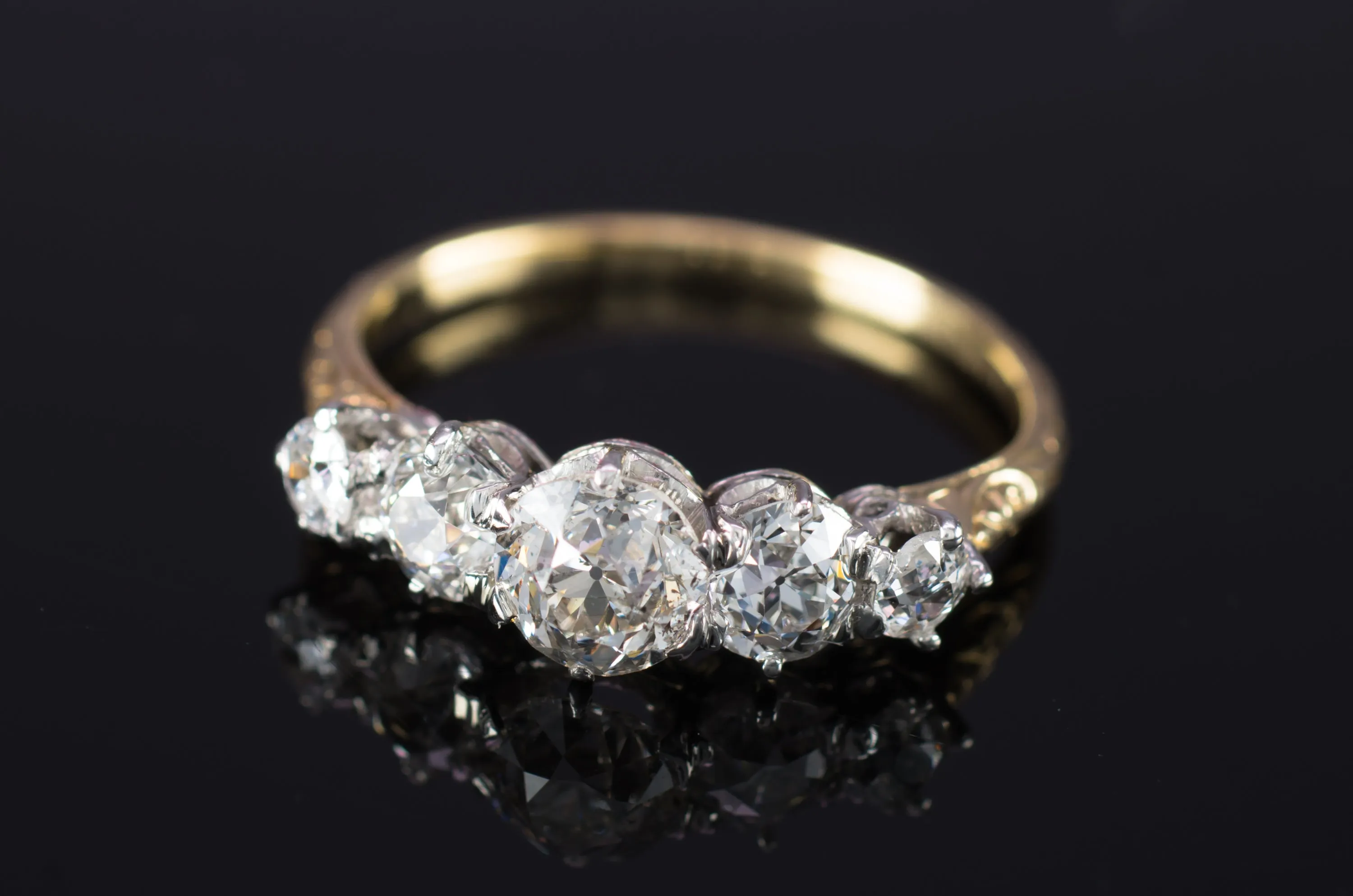 1.31CTW FIVE STONE HALF HOOP BAND