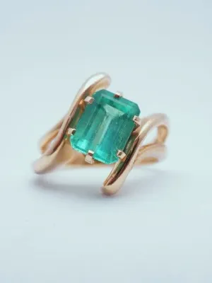 14k Emerald Bypass Ring