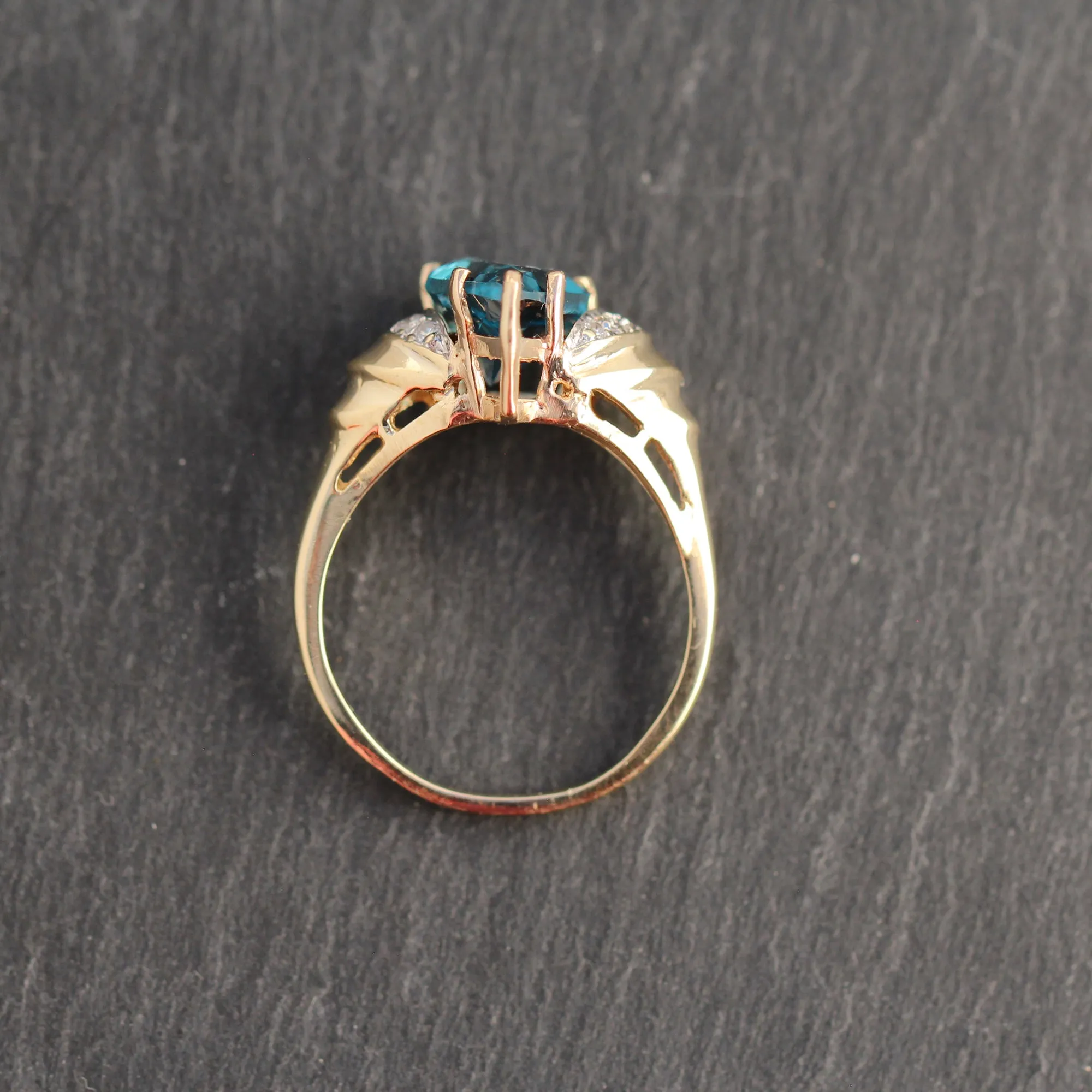 14k Gold Diamond   Topaz Cocktail Ring