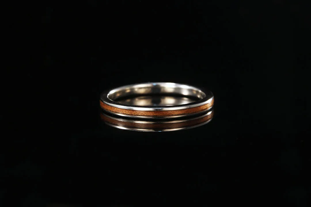 14K WHITE GOLD CHERRY WOOD RING