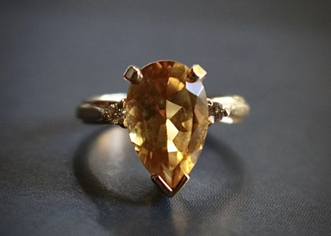 14kt Yellow Gold Citrine and Diamond Ring with Gold Tip