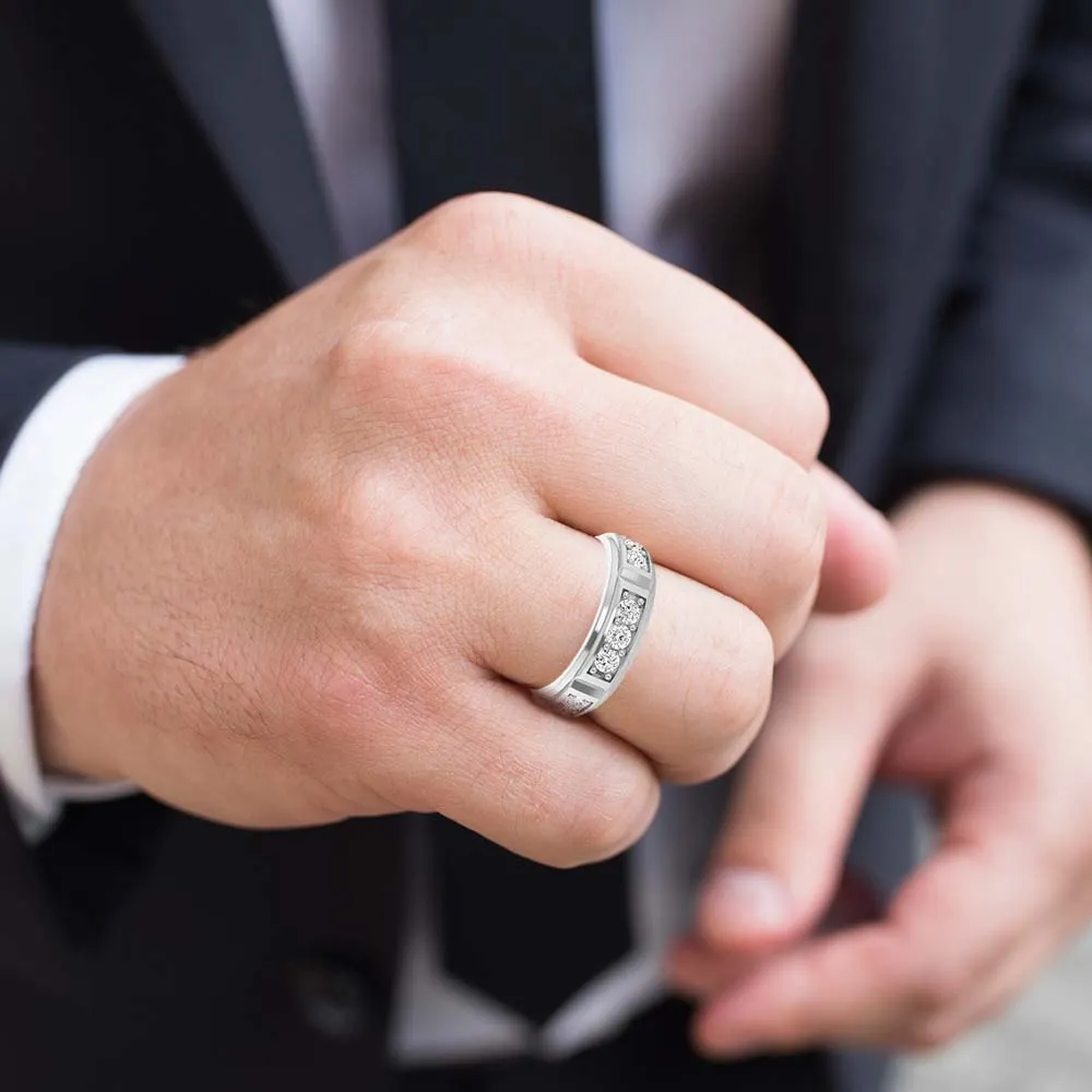 1.50 ctw Prong Set Round Diamond Men's Ring
