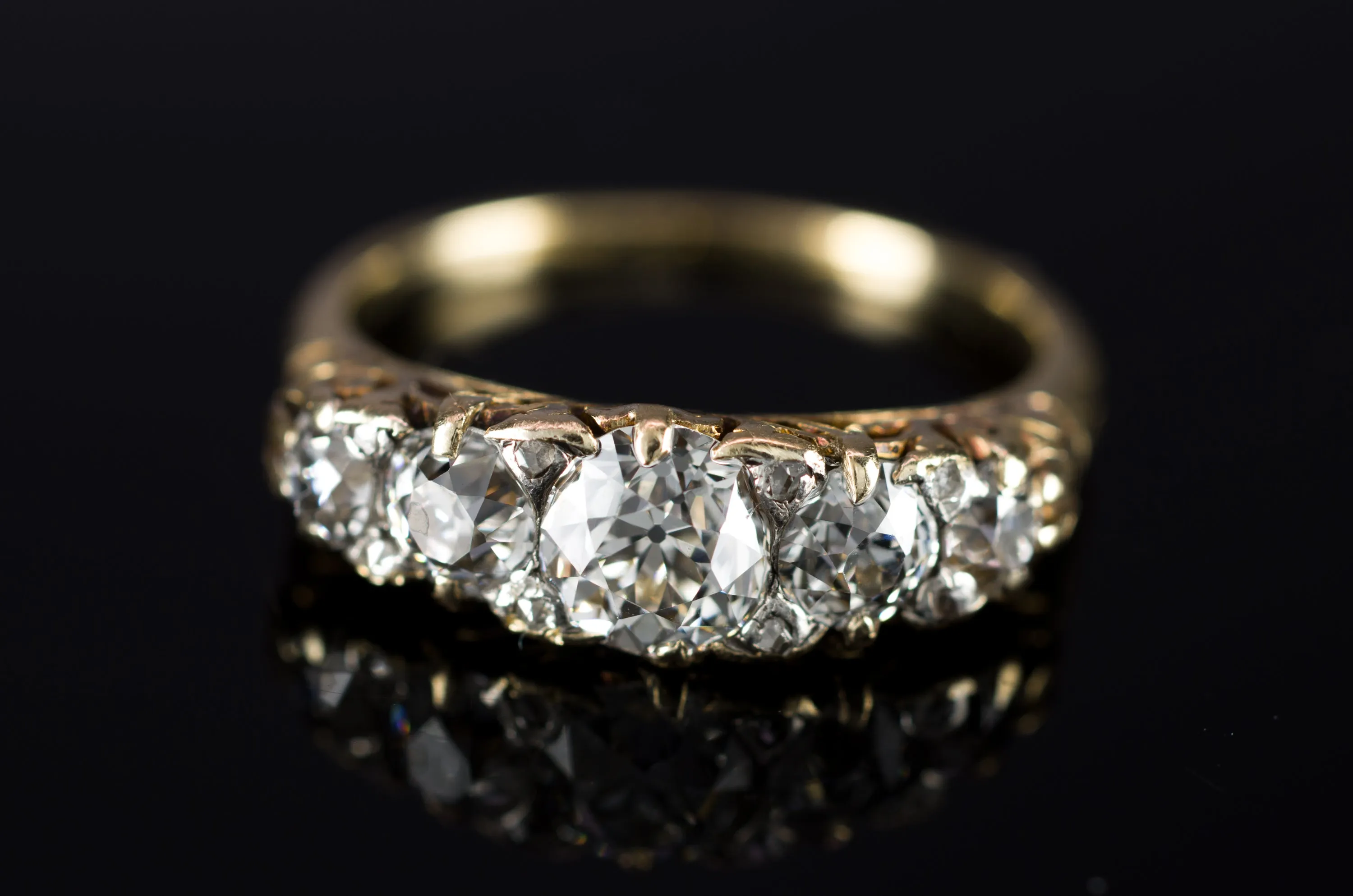 1.57CTW HALF HOOP FIVE STONE DIAMOND BAND