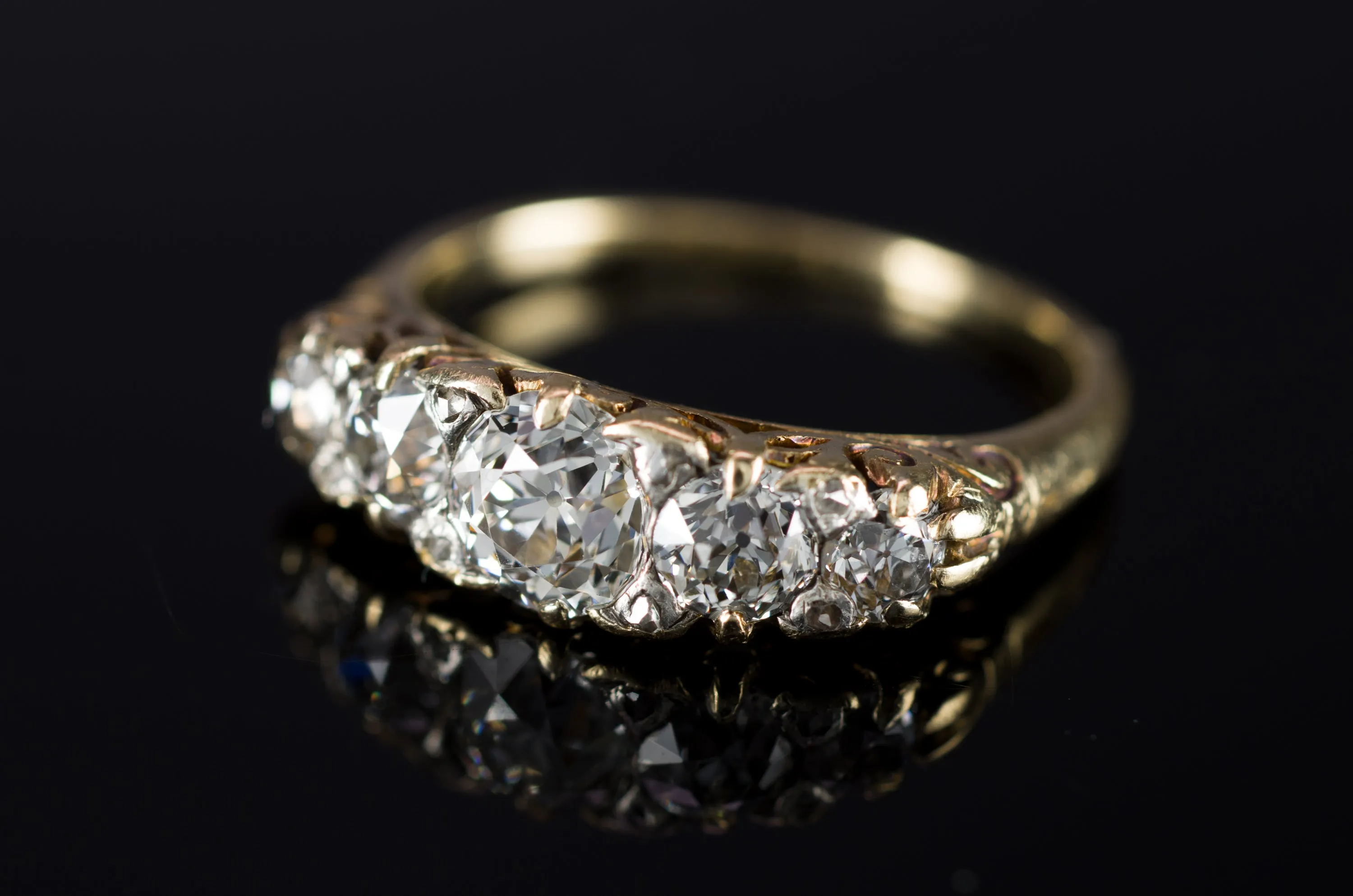 1.57CTW HALF HOOP FIVE STONE DIAMOND BAND