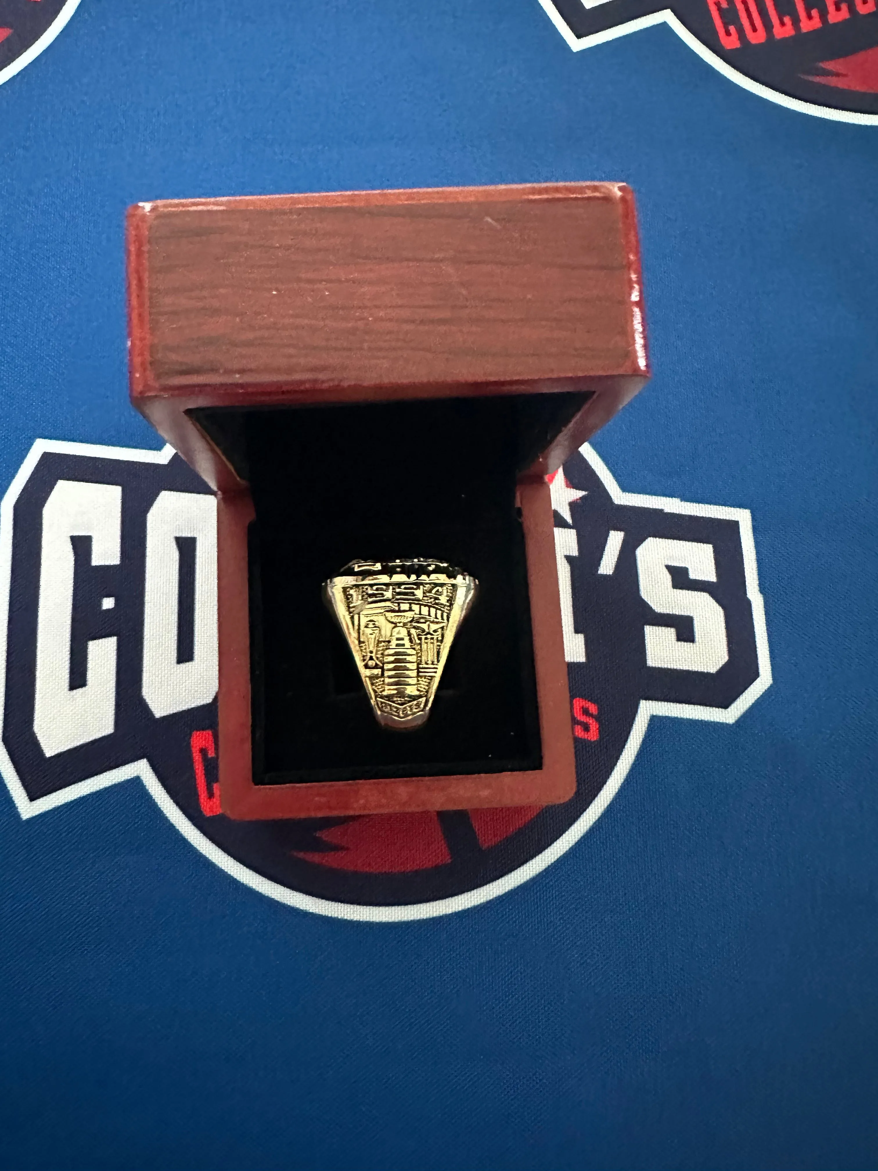 1994 Brian Leetch New York Rangers Replica Stanley Cup Ring w/ Display Box