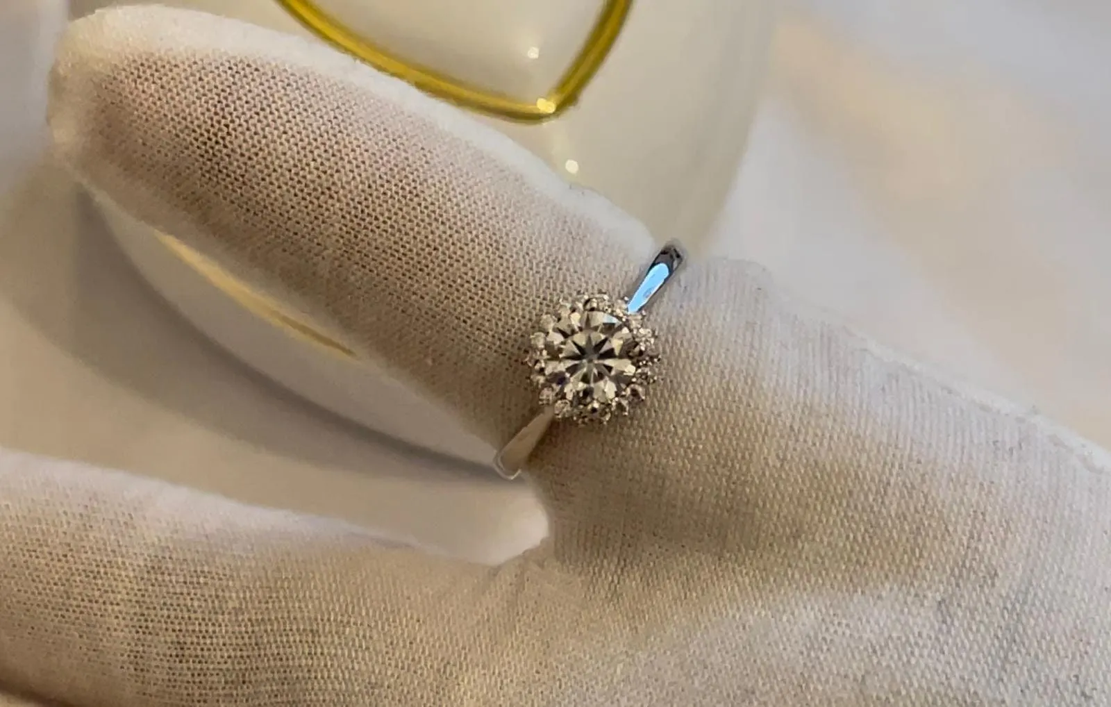1ct | Womens Moissanite Engagement Ring