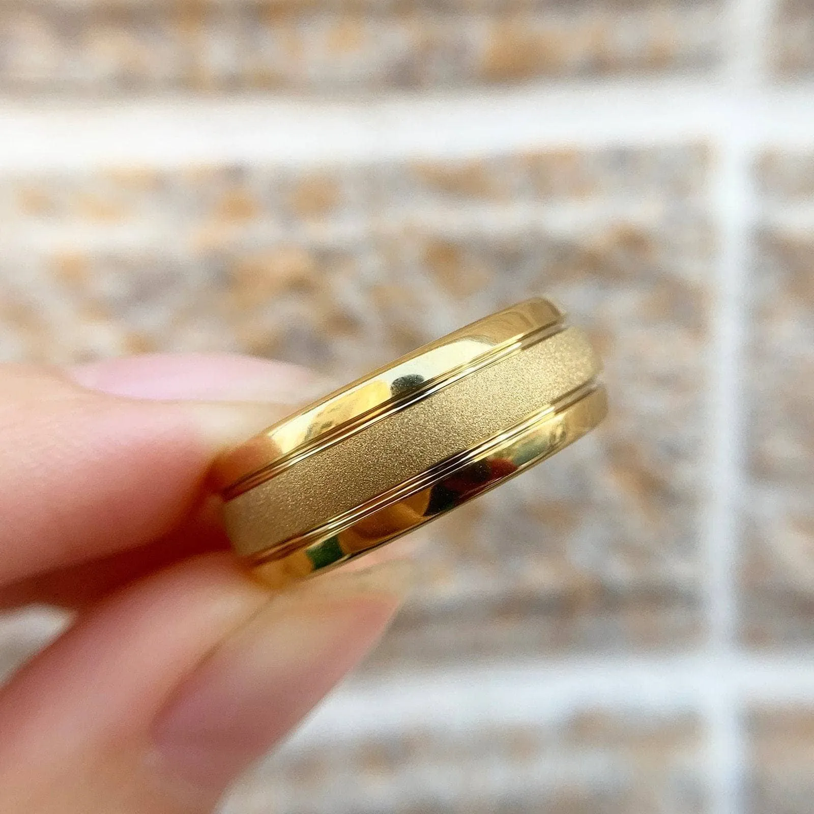8mm Tungsten Carbide Frosted Men's Wedding Band