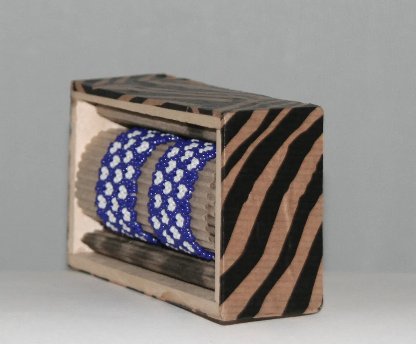African Beaded Napkin Rings Navy White Zulu Tribal Designs Handcrafted Set of 2 South Africa 1" X 2" Handmade Wood Gift Box