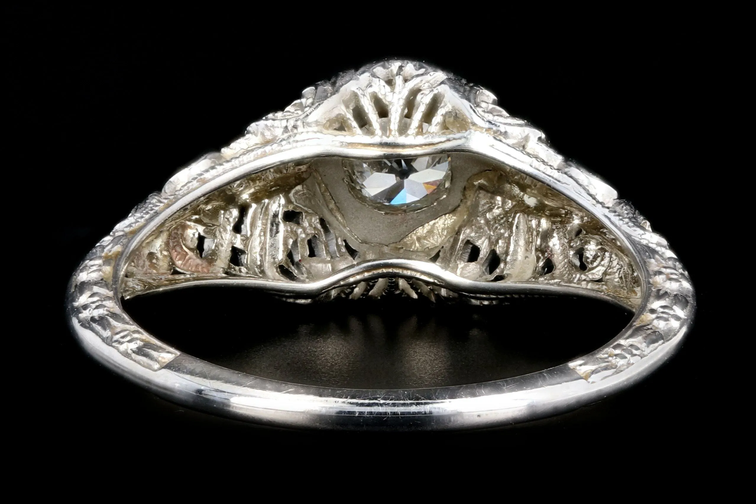 Art Deco 18K White Gold Diamond Filigree Ring