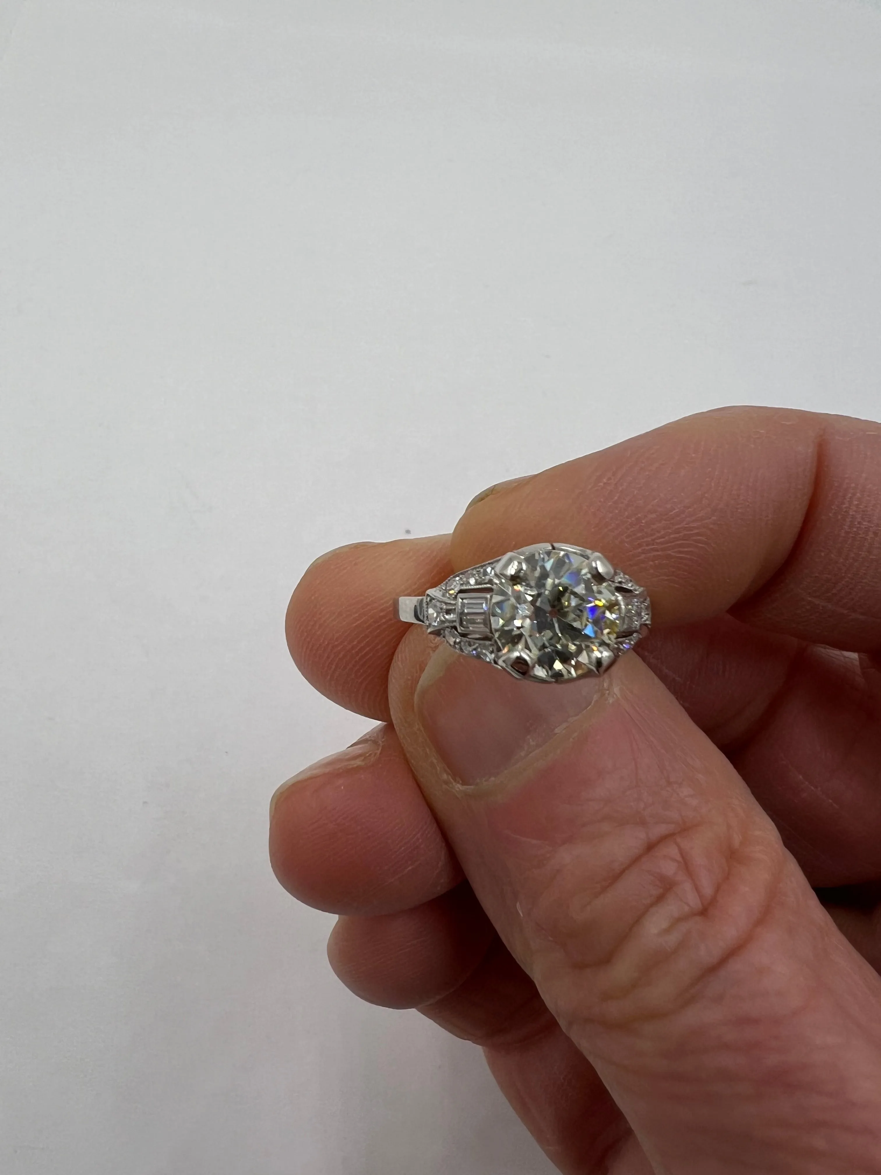 Art Deco 2.20 Carat Diamond Platinum Engagement Ring