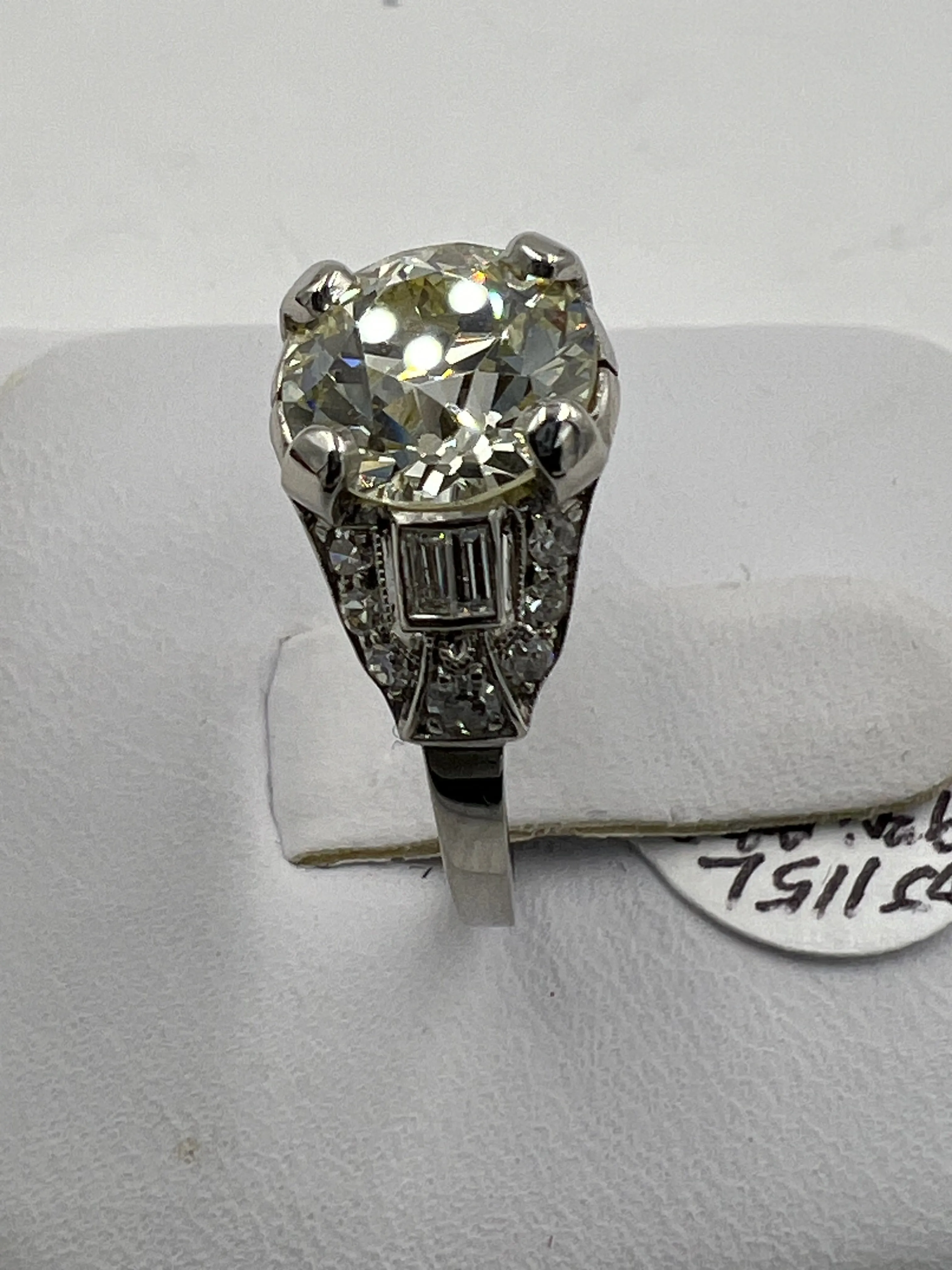 Art Deco 2.20 Carat Diamond Platinum Engagement Ring