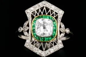 Art Deco Platinum 1.28 Carat Old Mine Cut Emerald & Diamond Ring