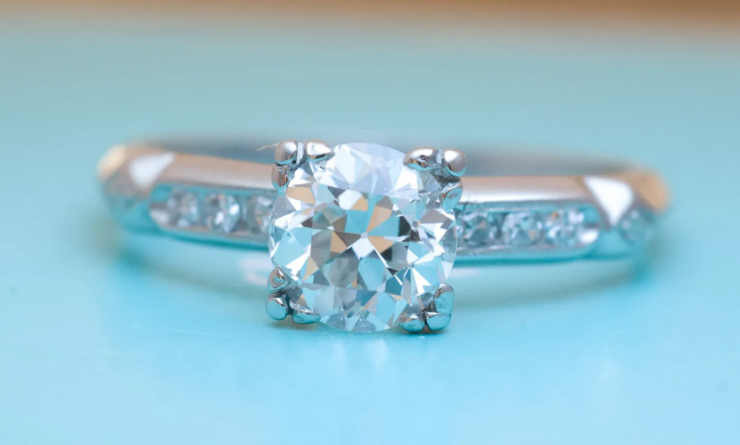 ART DECO PLATINUM OLD EUROPEAN CUT DIAMOND SOLITAIRE WITH ACCENTS