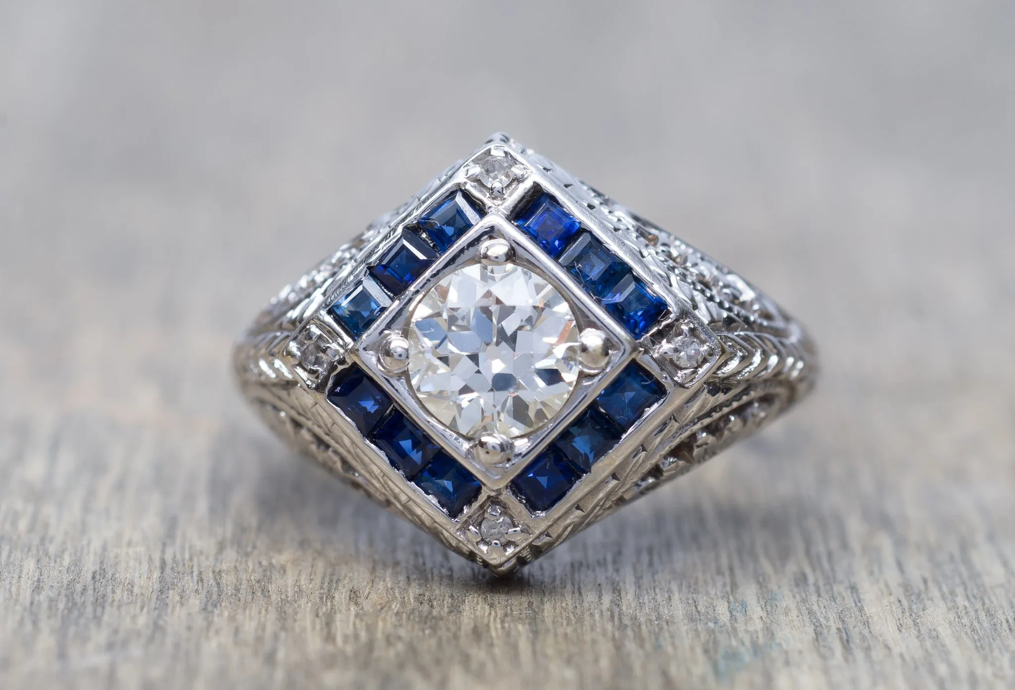 ART DECO SAPPHIRE AND OLD EUROPEAN CUT DIAMOND RING