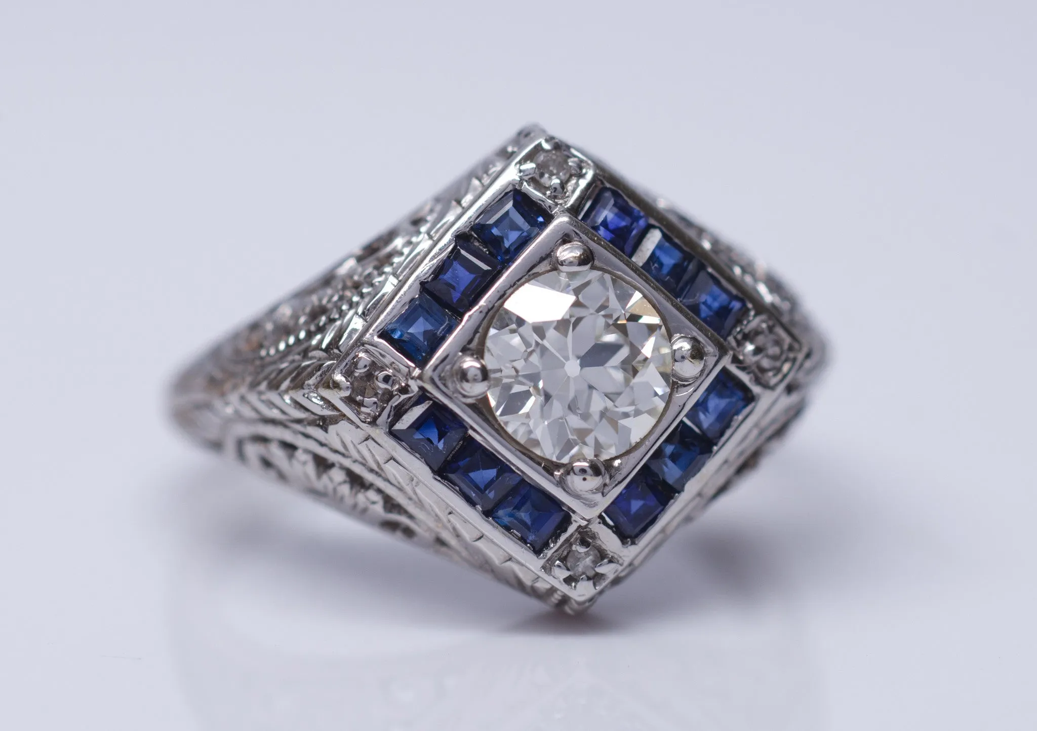 ART DECO SAPPHIRE AND OLD EUROPEAN CUT DIAMOND RING