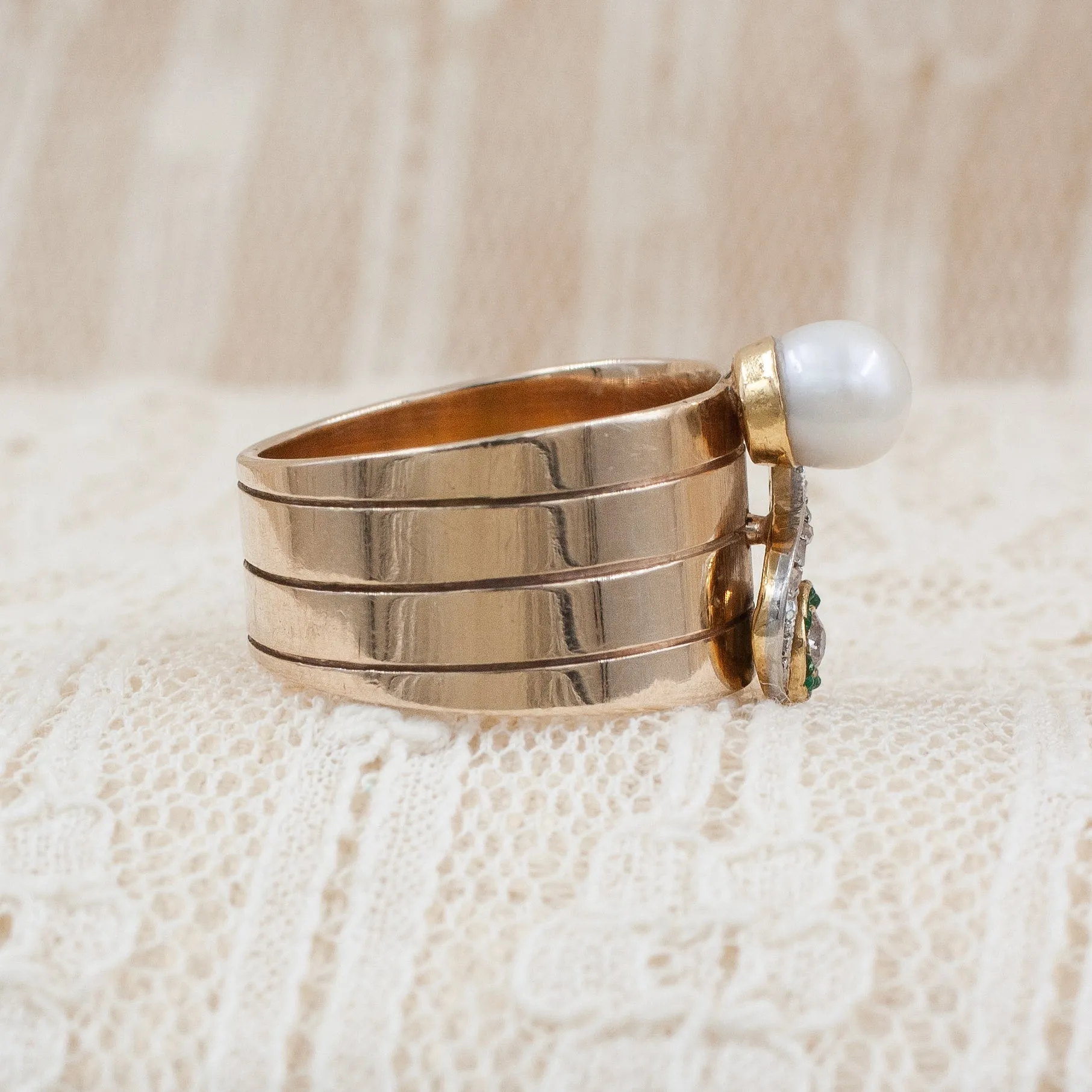 Art Nouveau Question Mark Band c1890