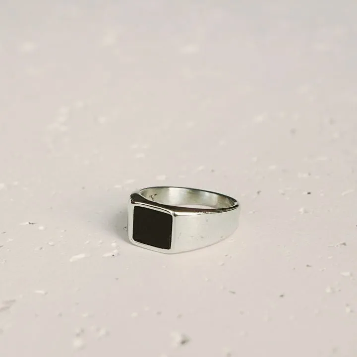 Black Onyx Ring (Silver)