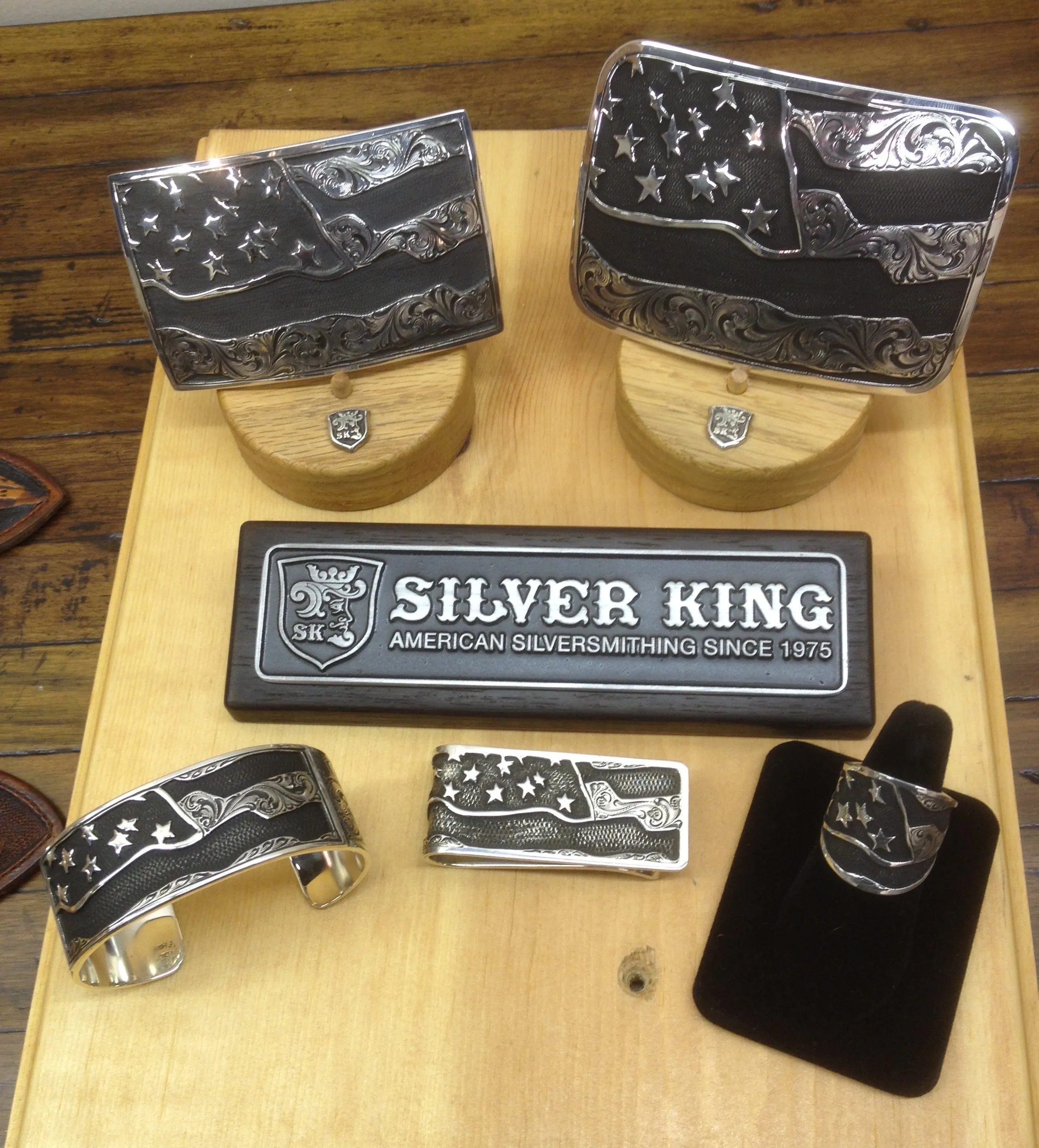 Buckle, American Flag "Old Glory", Hand Engraved Sterling Silver TB-I17