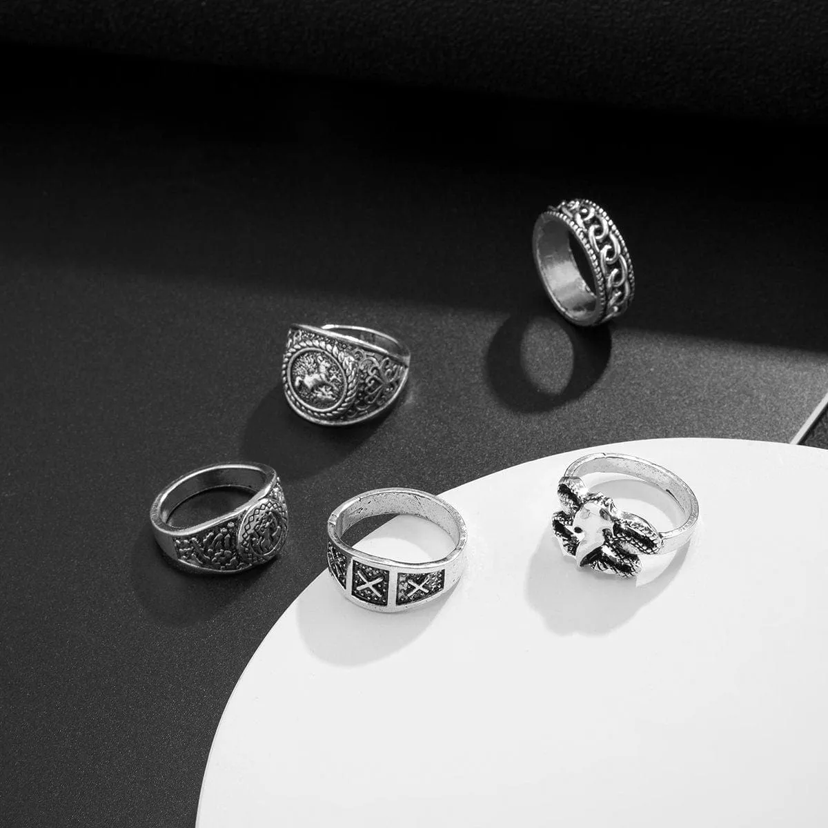 Chic 5 Pieces Antique Silver Tone Embossed Pattern Ring Set