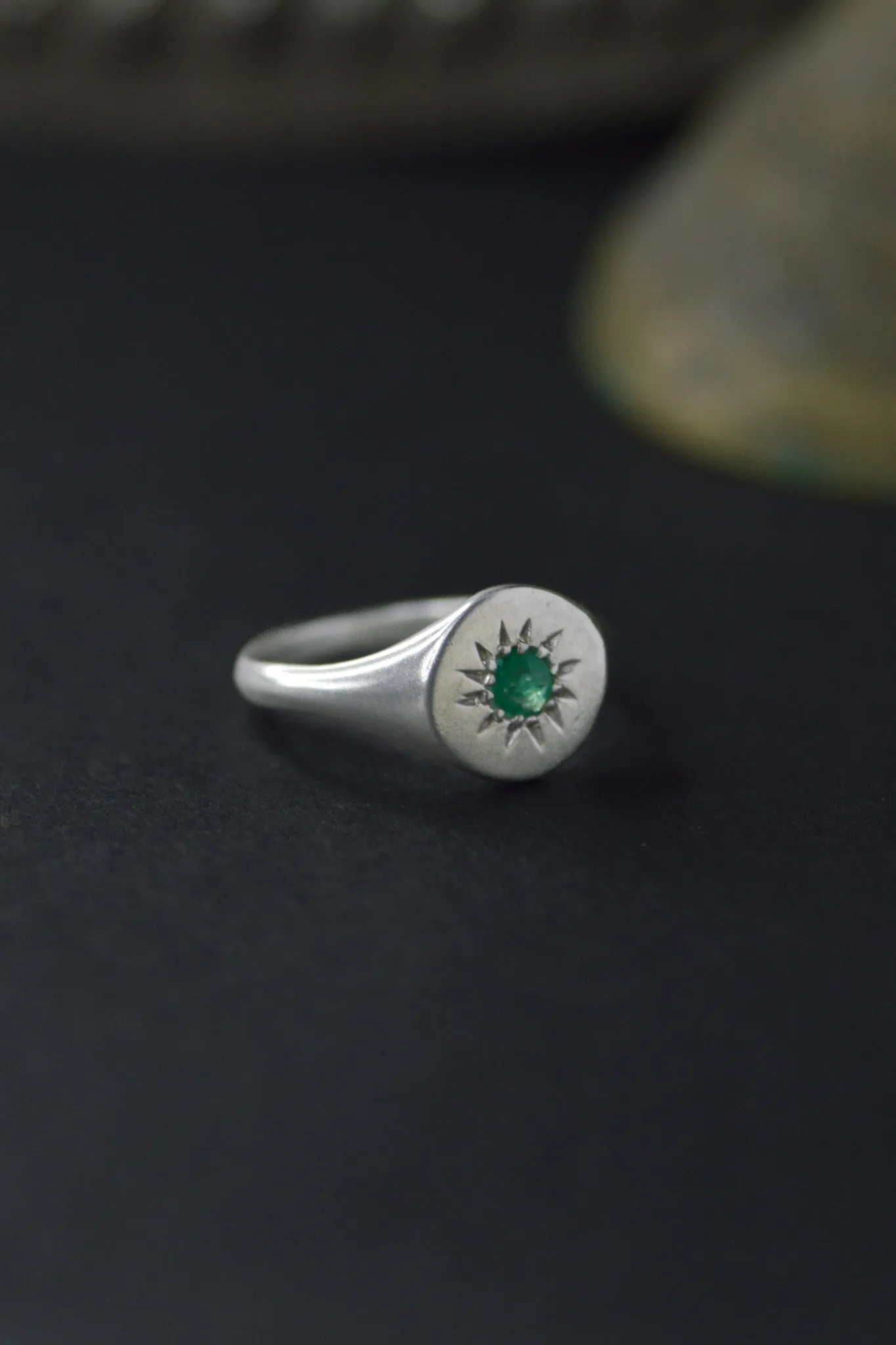 Daisy Emerald Signet Silver Ring