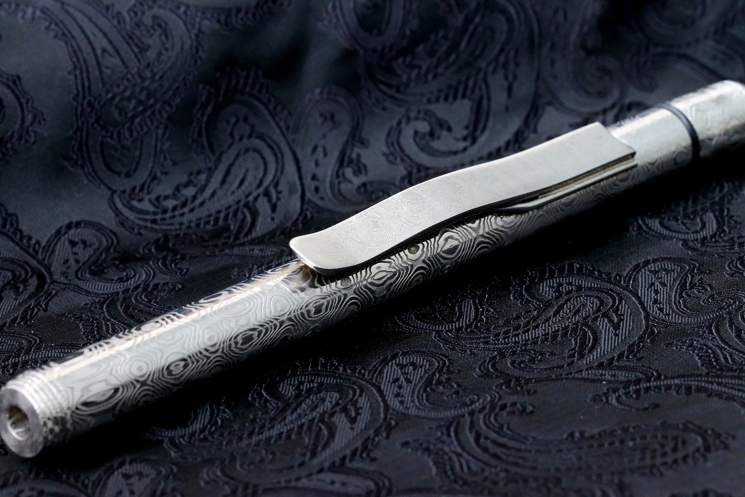 Damsacus pen light, stainless damascus Damasteel flash light