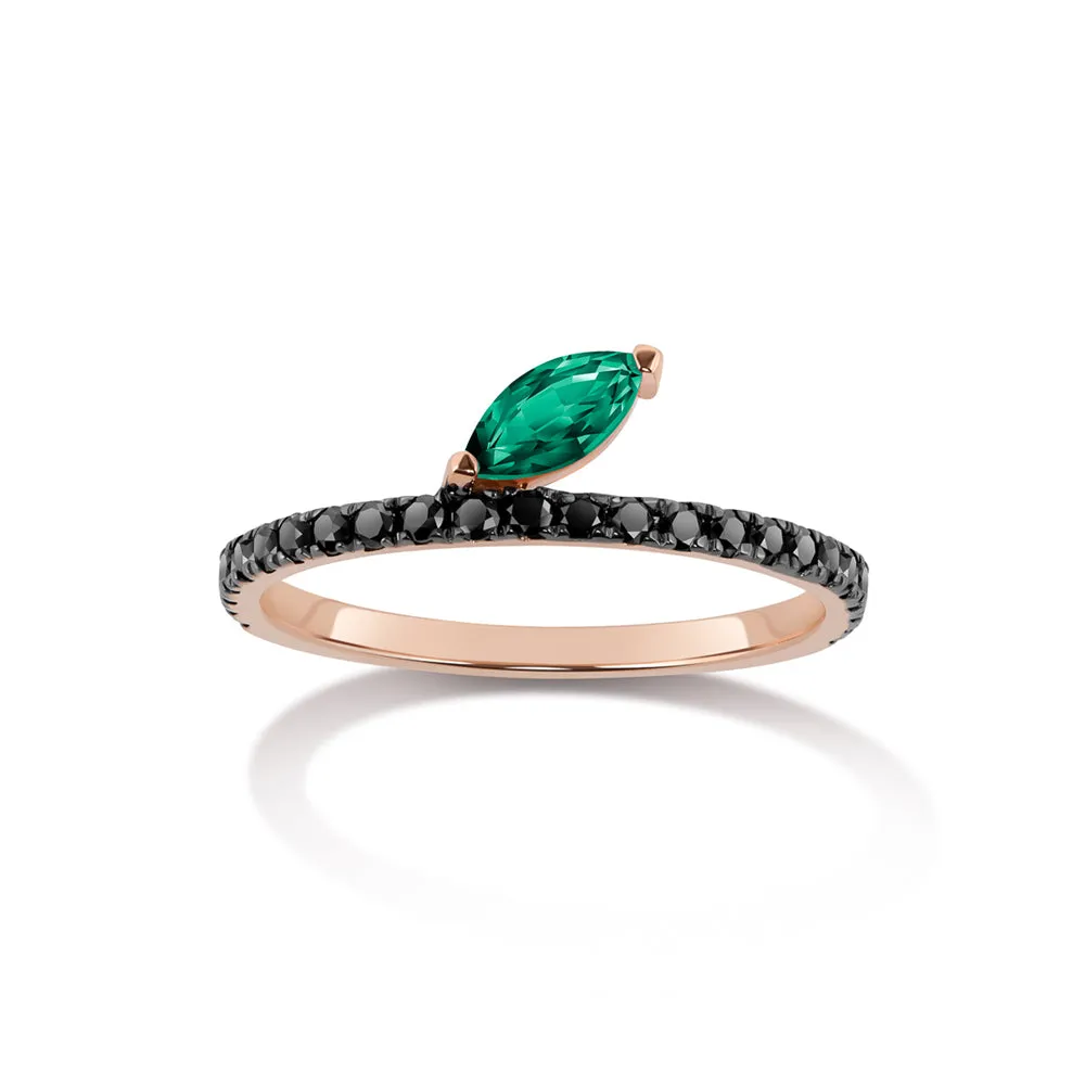 Defne Pavé Ring | Emerald with Black Diamonds