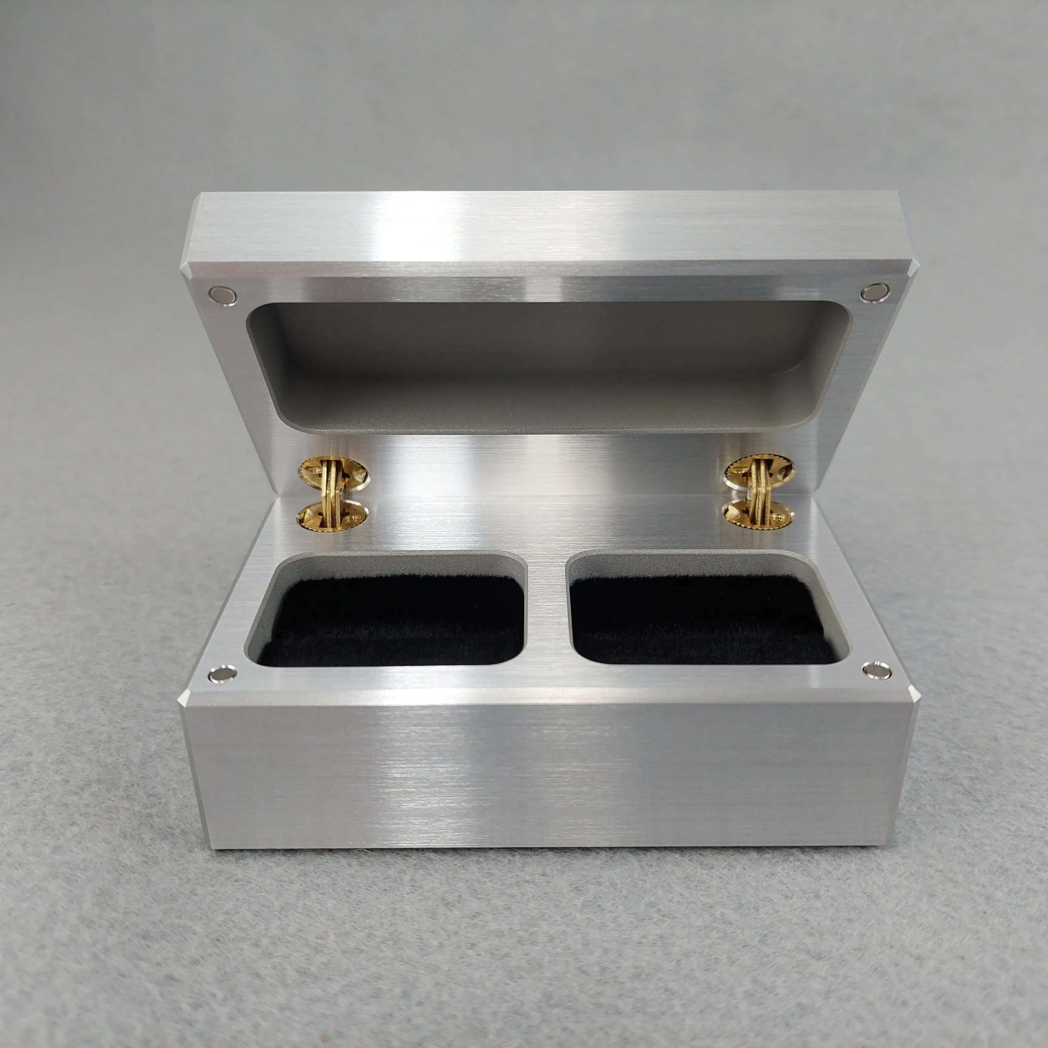 Dual Classic Solid Metal Ring Bearer Box