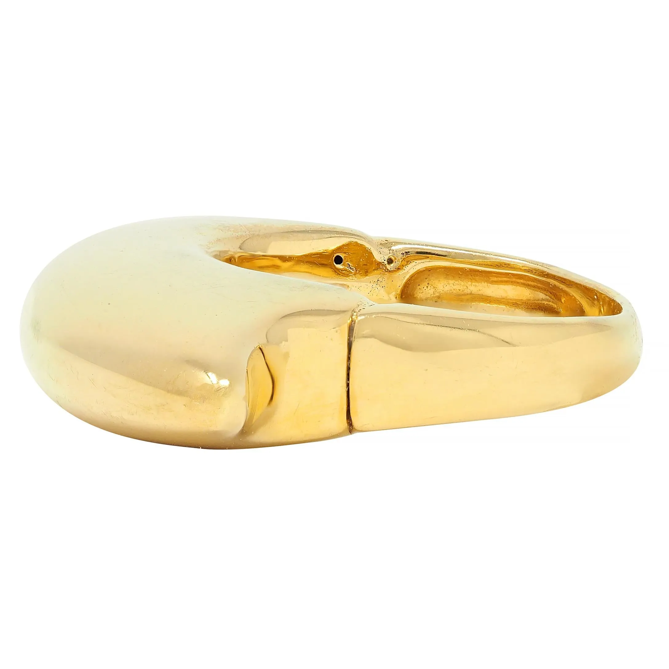 Effedue 1970's 18 Karat Yellow Gold Vintage Domed Bar Ring