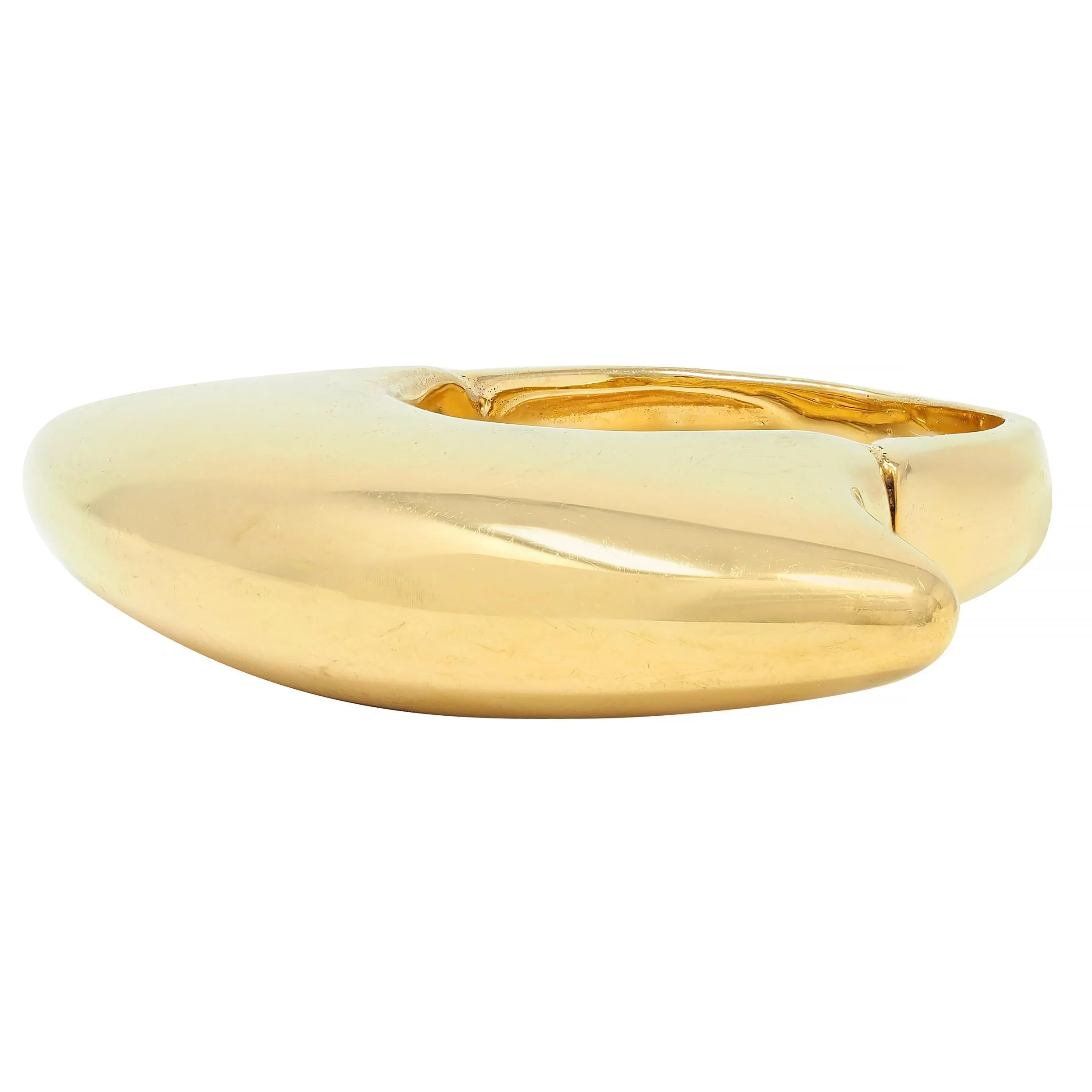 Effedue 1970's 18 Karat Yellow Gold Vintage Domed Bar Ring