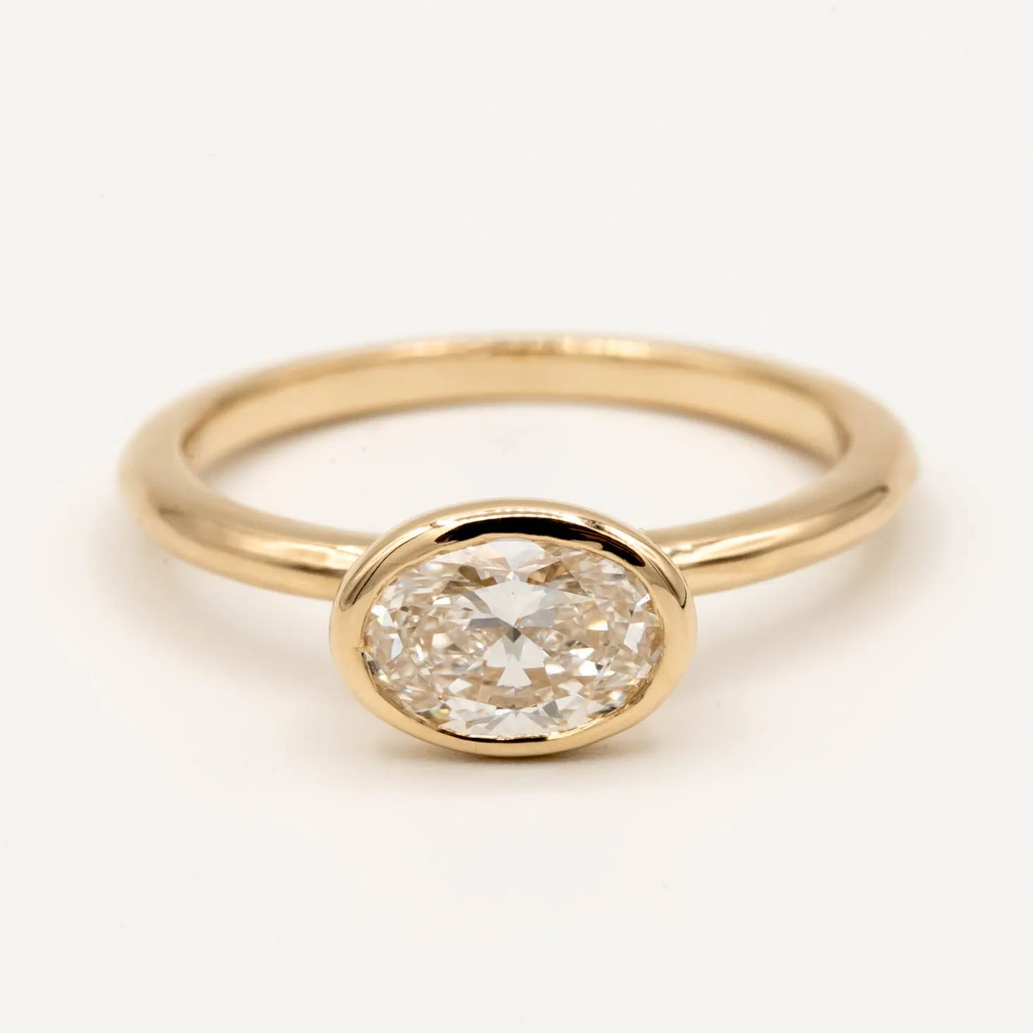 Elm Engagement Ring | 1.04ct Oval Lab-Grown Diamond | 14k Yellow Gold