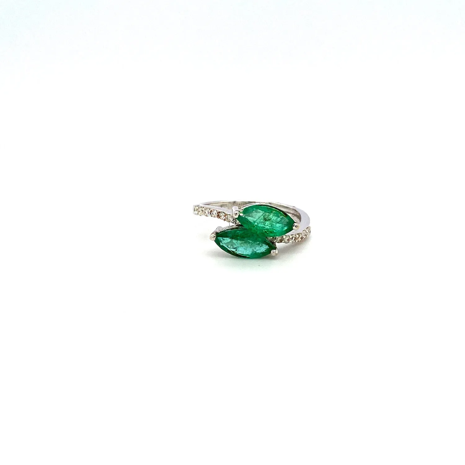 Emerald and Diamond Ring in 18K White Gold - KGR 12730