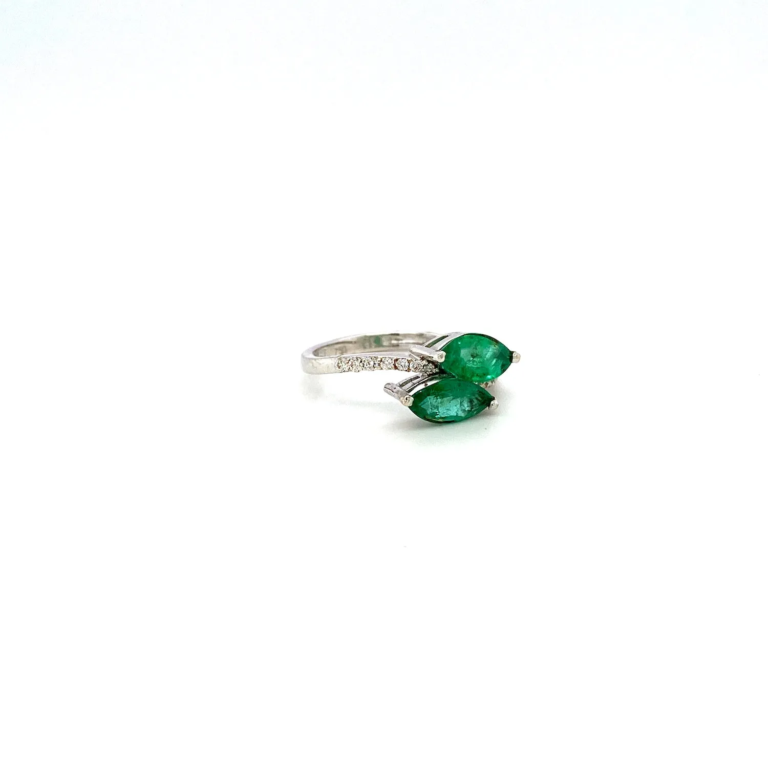Emerald and Diamond Ring in 18K White Gold - KGR 12730