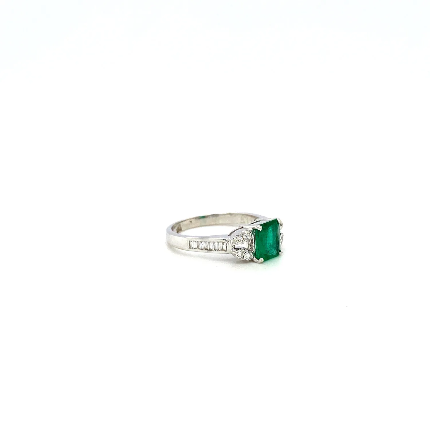 Emerald and Diamond Ring in 18K White Gold - KGR 14322