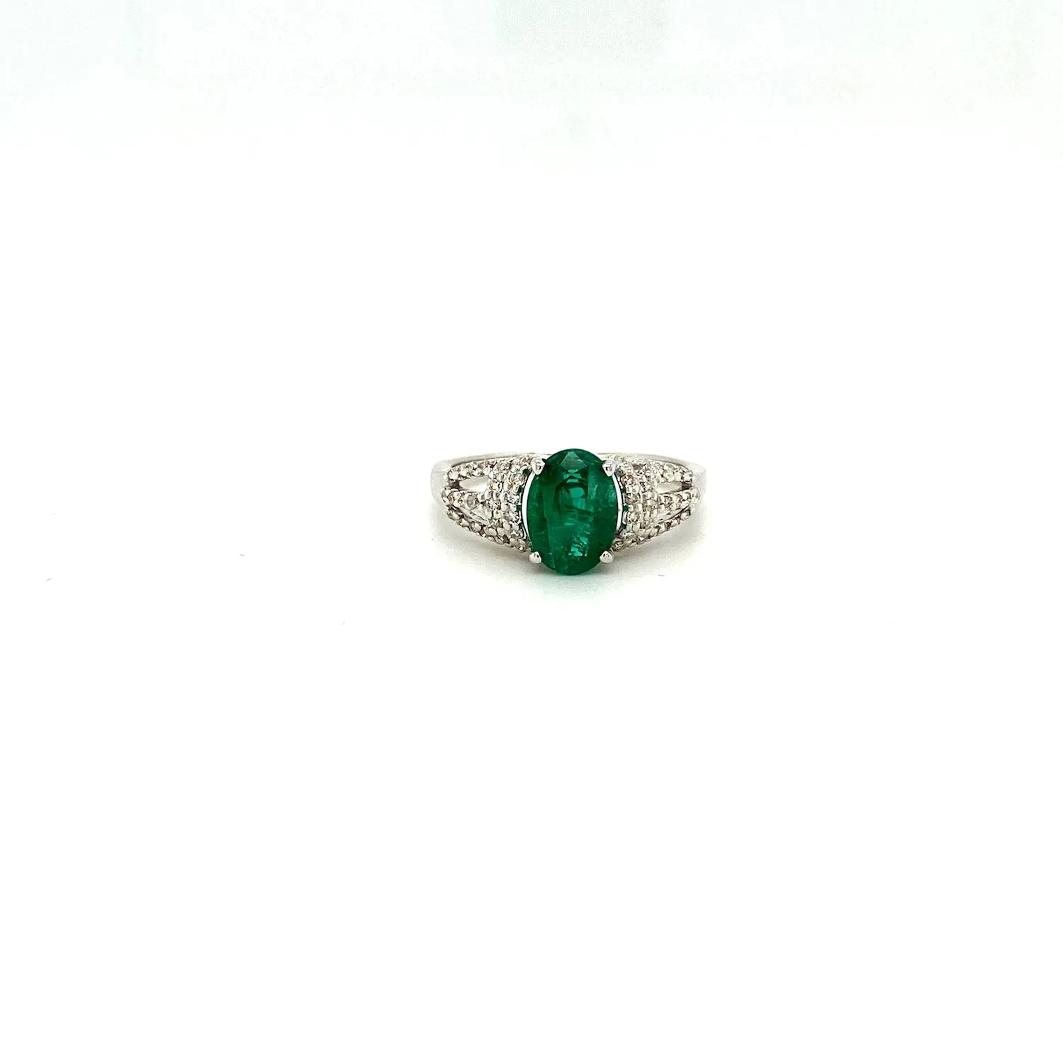 Emerald and Diamond Ring in 18K White Gold - KGR 16052