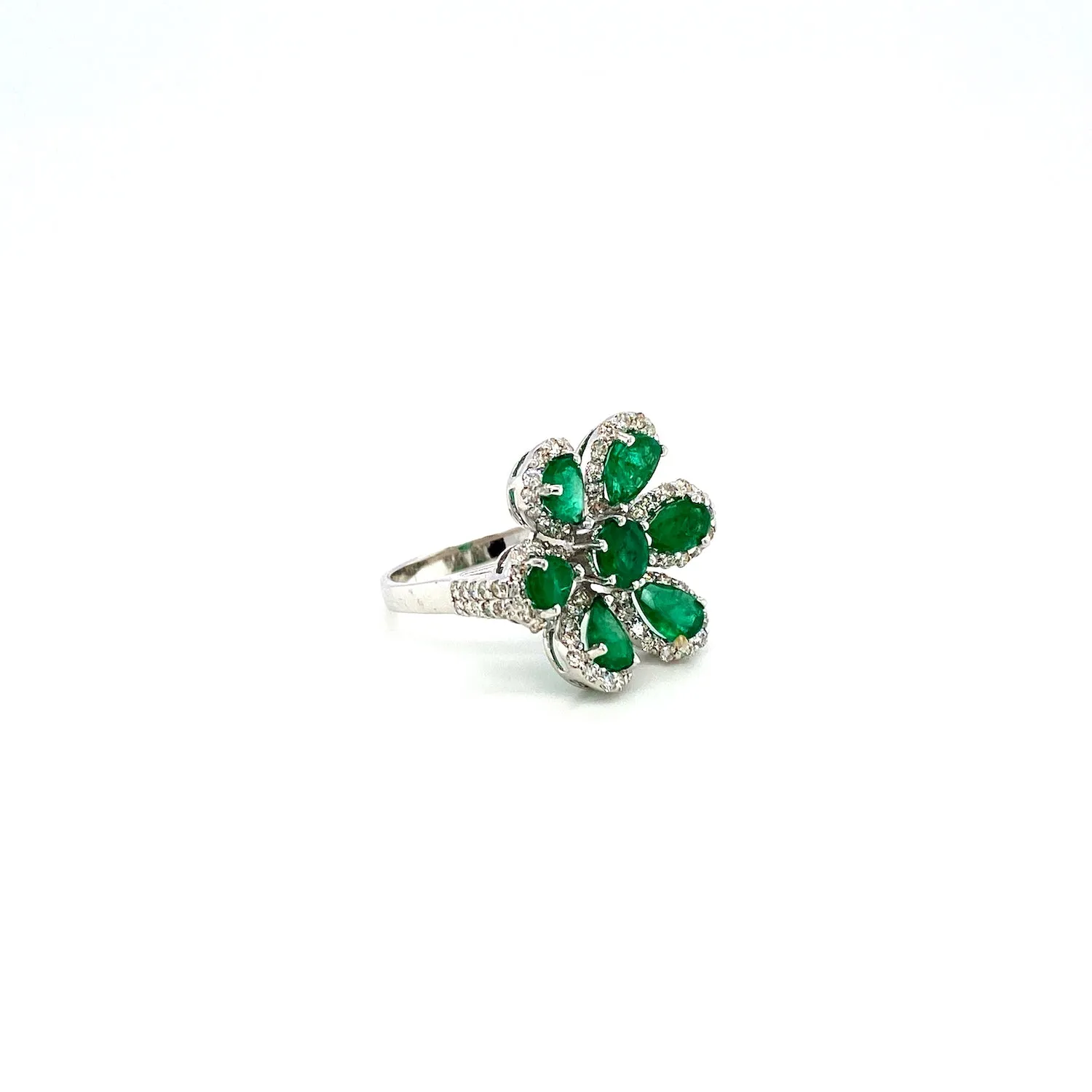Emerald and Diamond Ring in 18K White Gold - KGR 16541