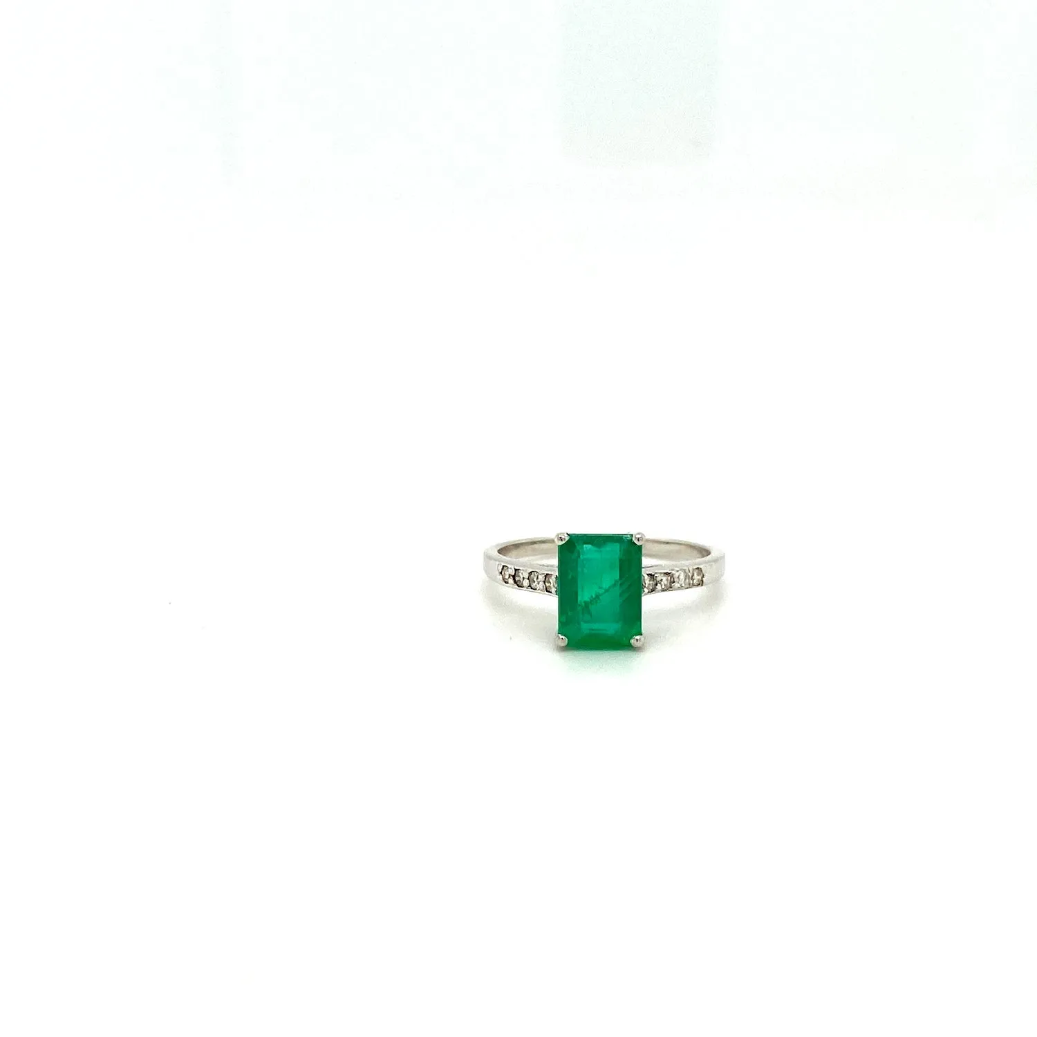 Emerald and Diamond Ring in 18K White Gold - KGR 17133