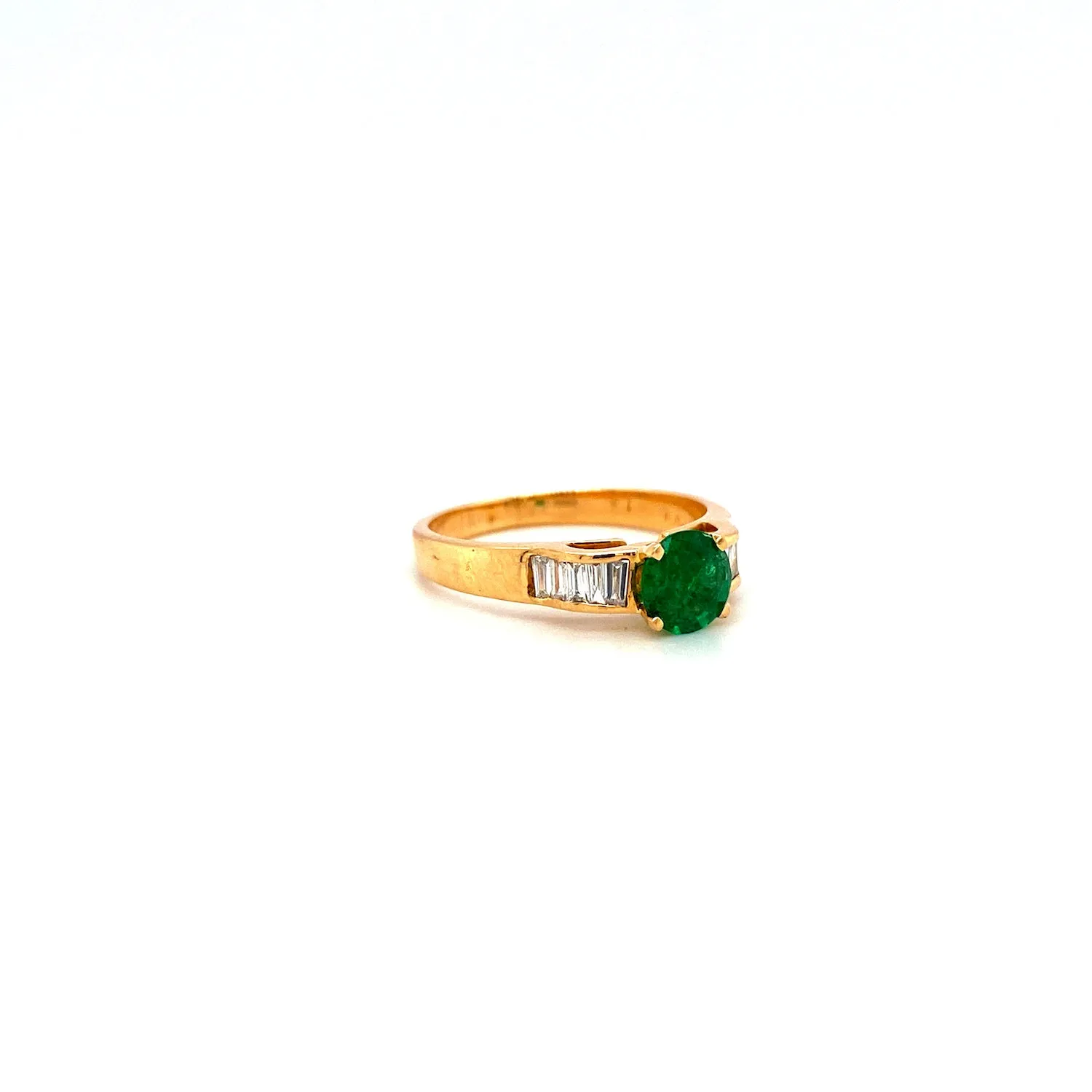 Emerald and Diamond Ring in 18K Yellow Gold - KGR 12599
