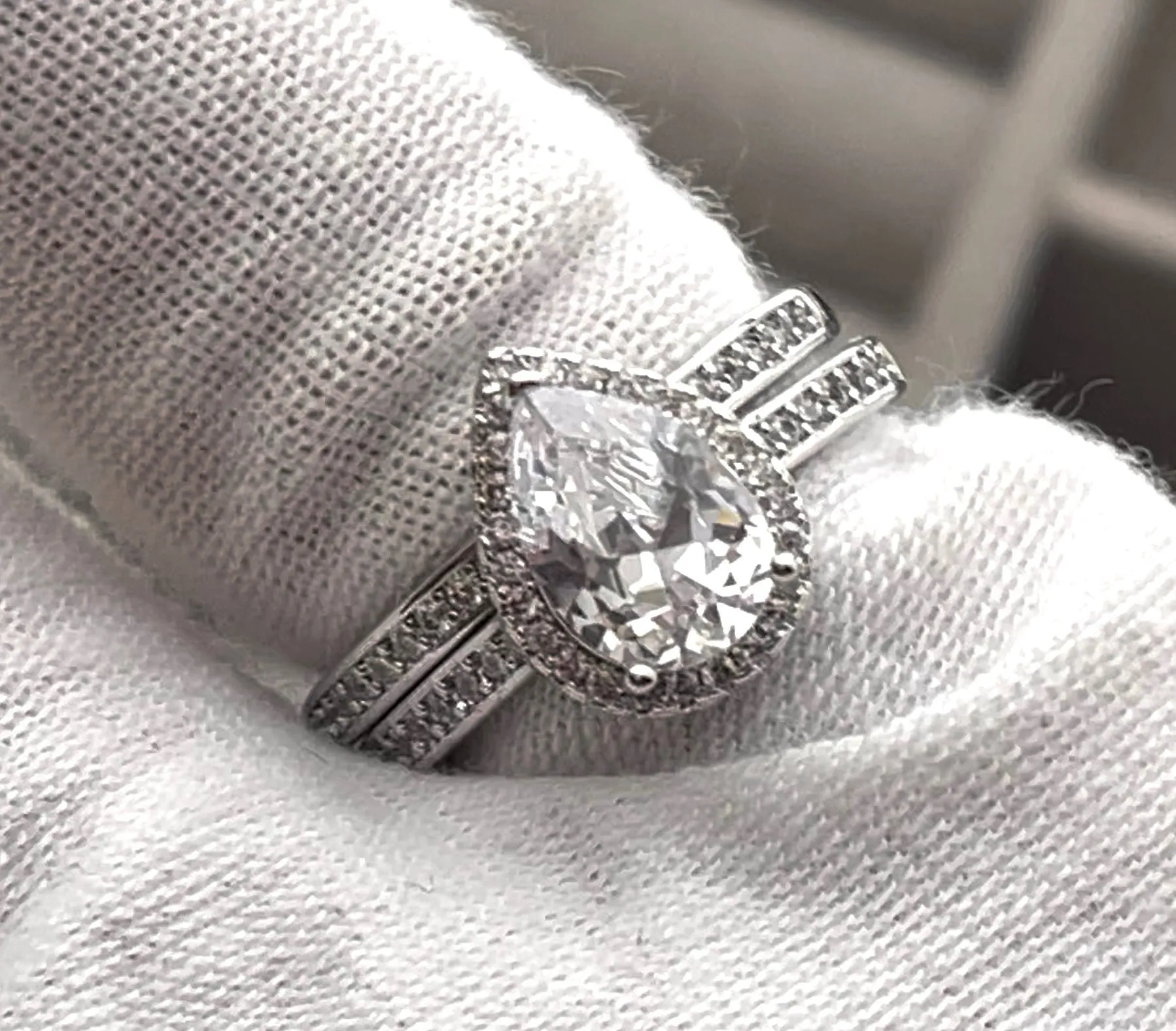 Engagement Ring | Womens Wedding Ring Set | Pear Cut Diamond Ring | Teardrop Ring | Womens Diamond Wedding Ring Set | Womens Wedding Ring
