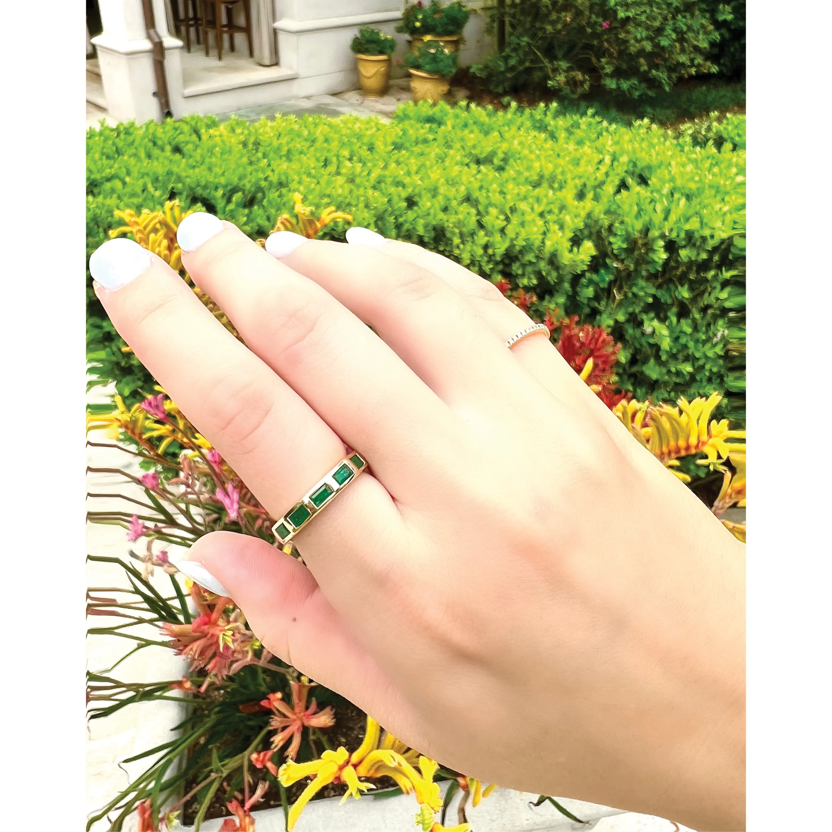 Flush Set Emerald Band