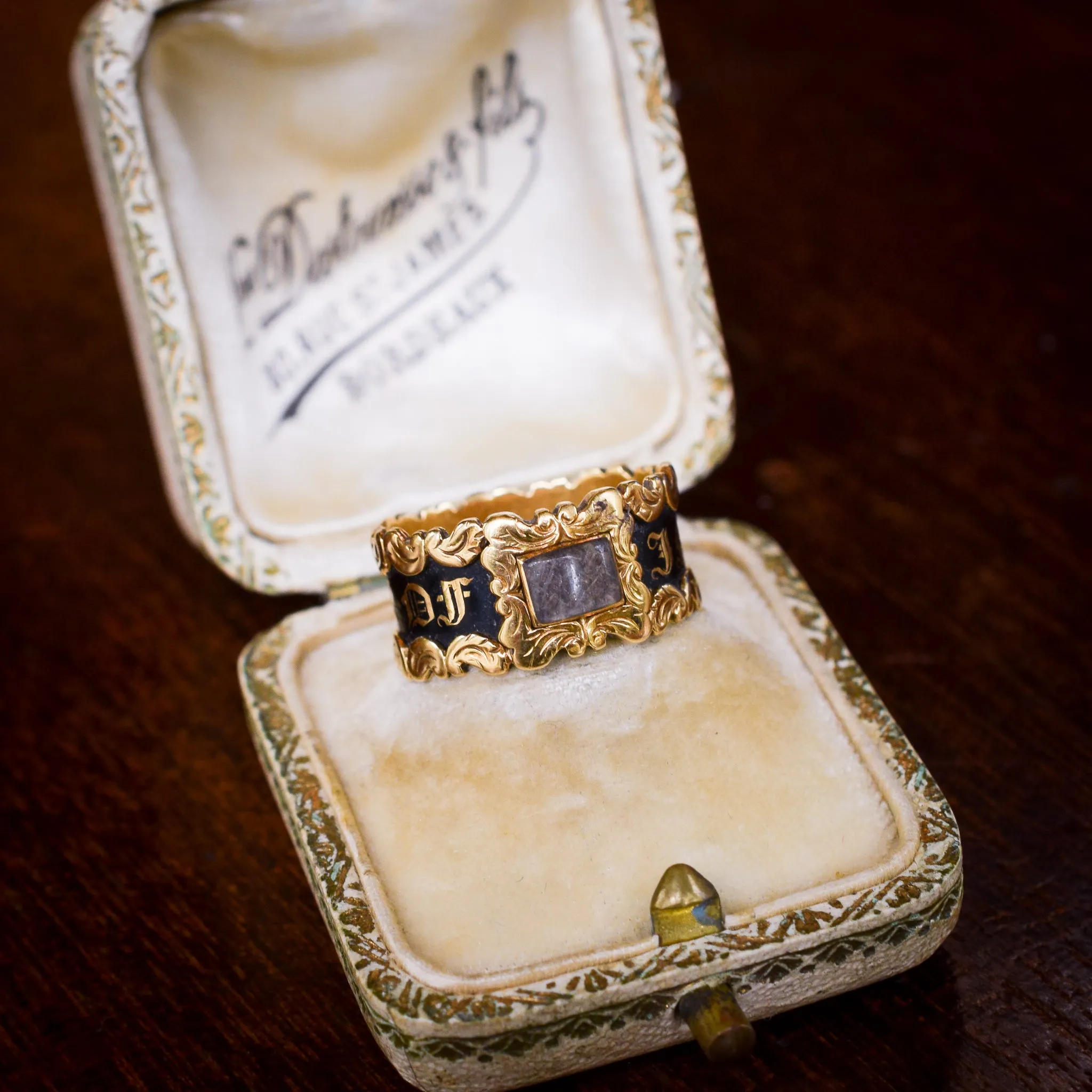 Georgian IN MEMORY OF Locket Memorial Ring