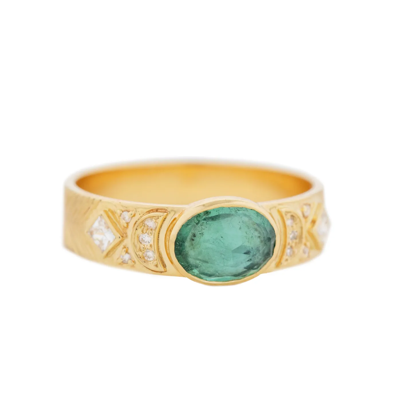 Green Tourmaline & Diamonds Oval Totem Ring