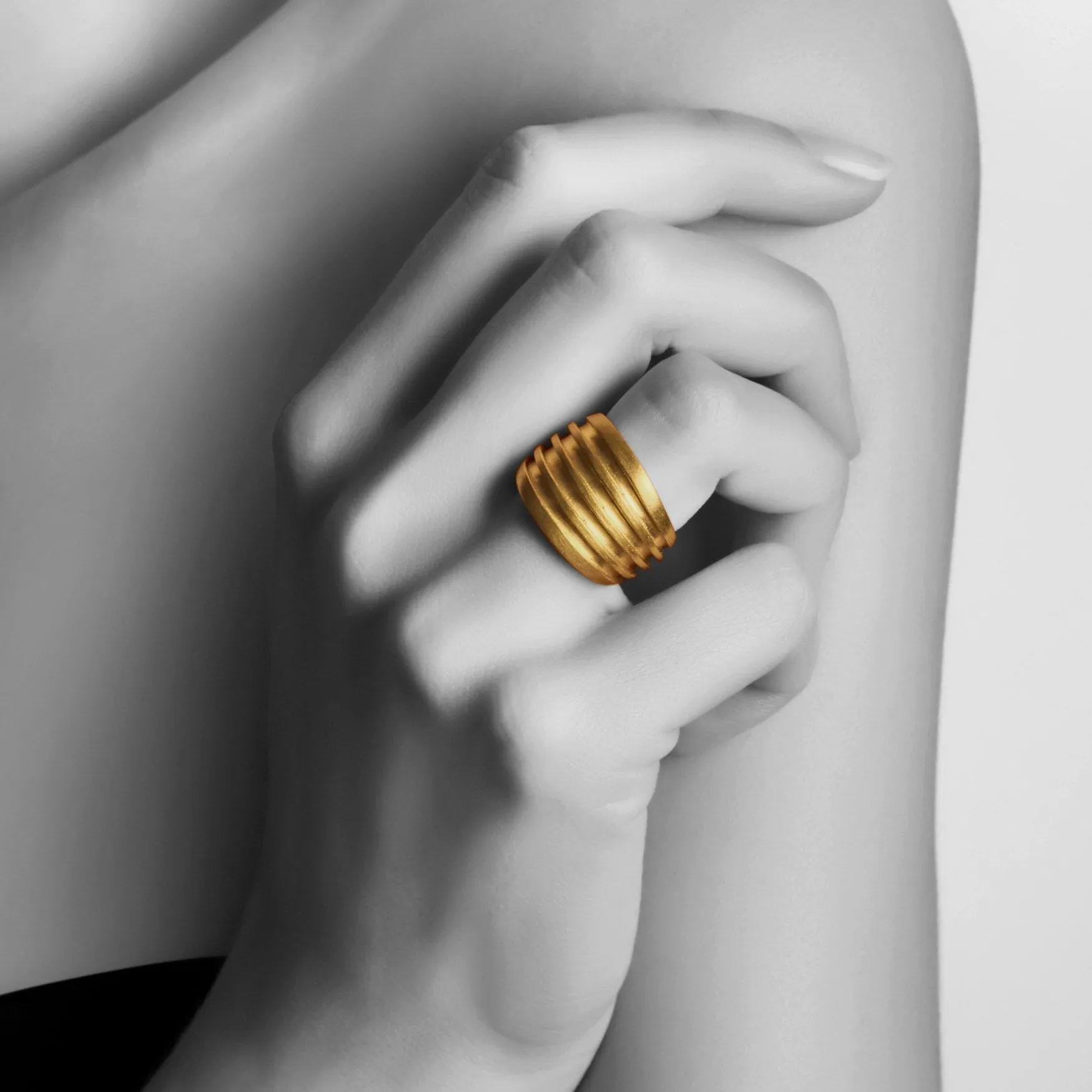 Groove Ring