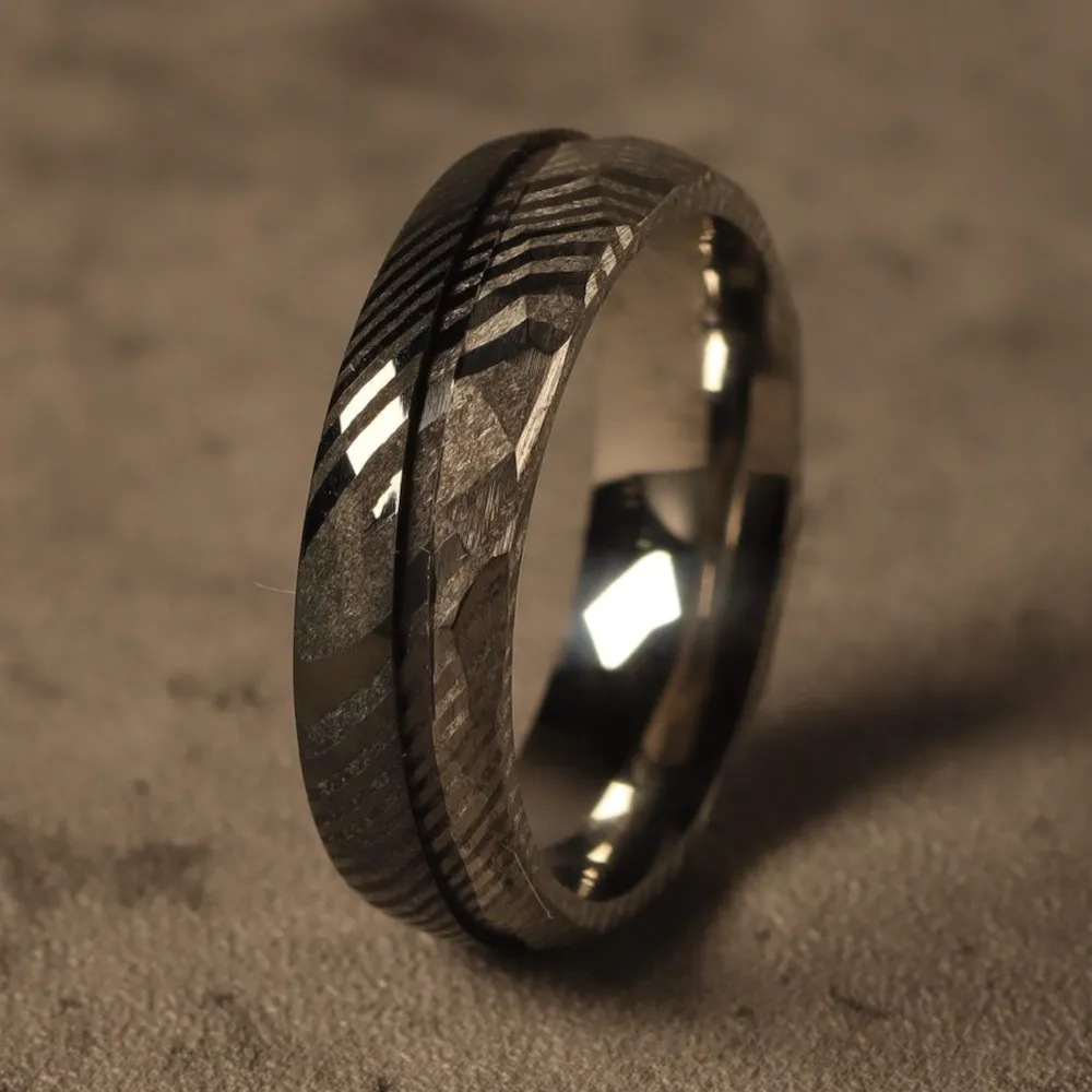 Hammered Wedding Band with Two-Tone Finish (6mm Width)