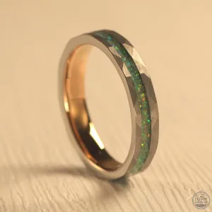 Hammered Wedding Ring With Green and Blue Opals Inlay (4mm Width)