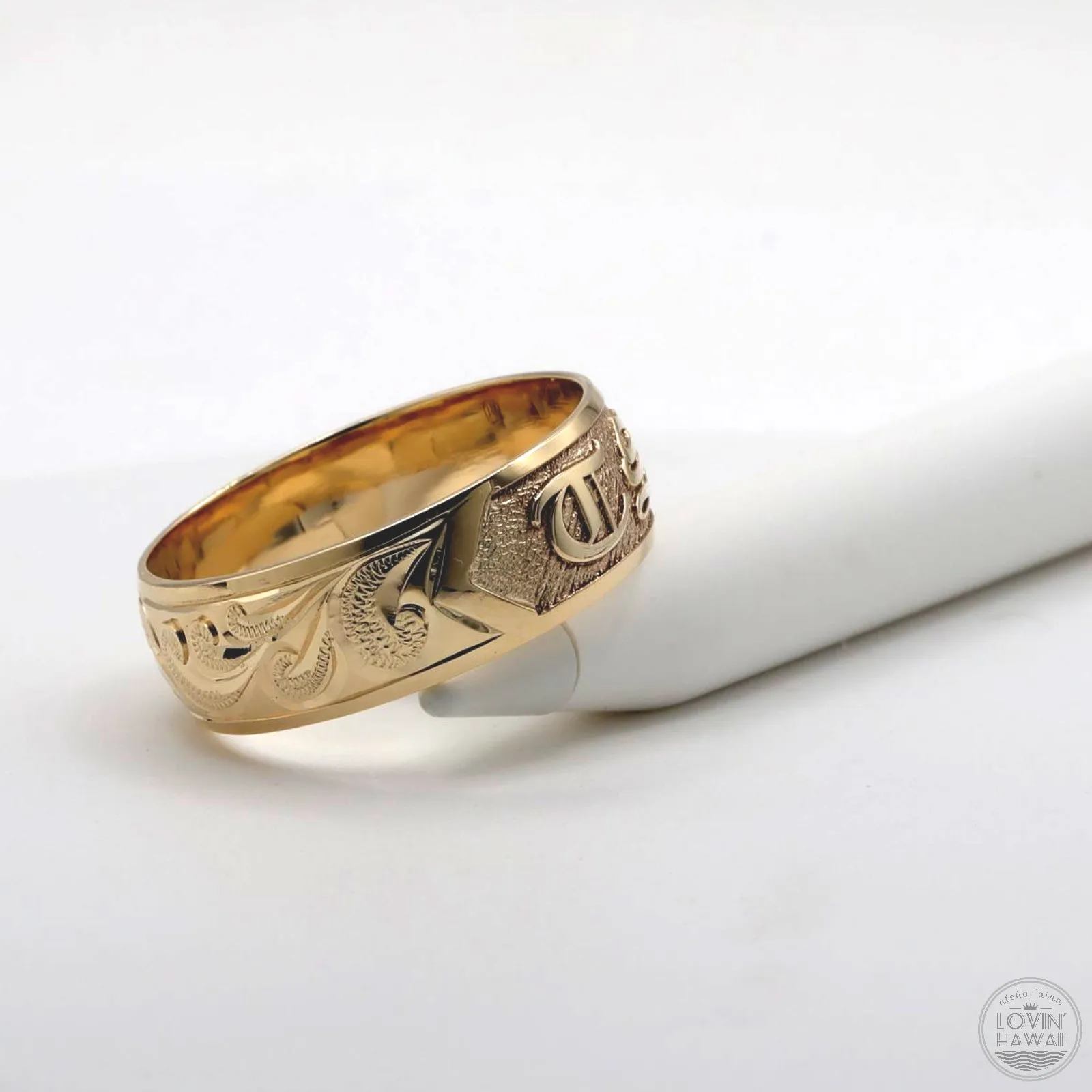 Hawaii Customizable Gold Ring With Name, Hand Engraved Design (8mm Width, Dome Style)