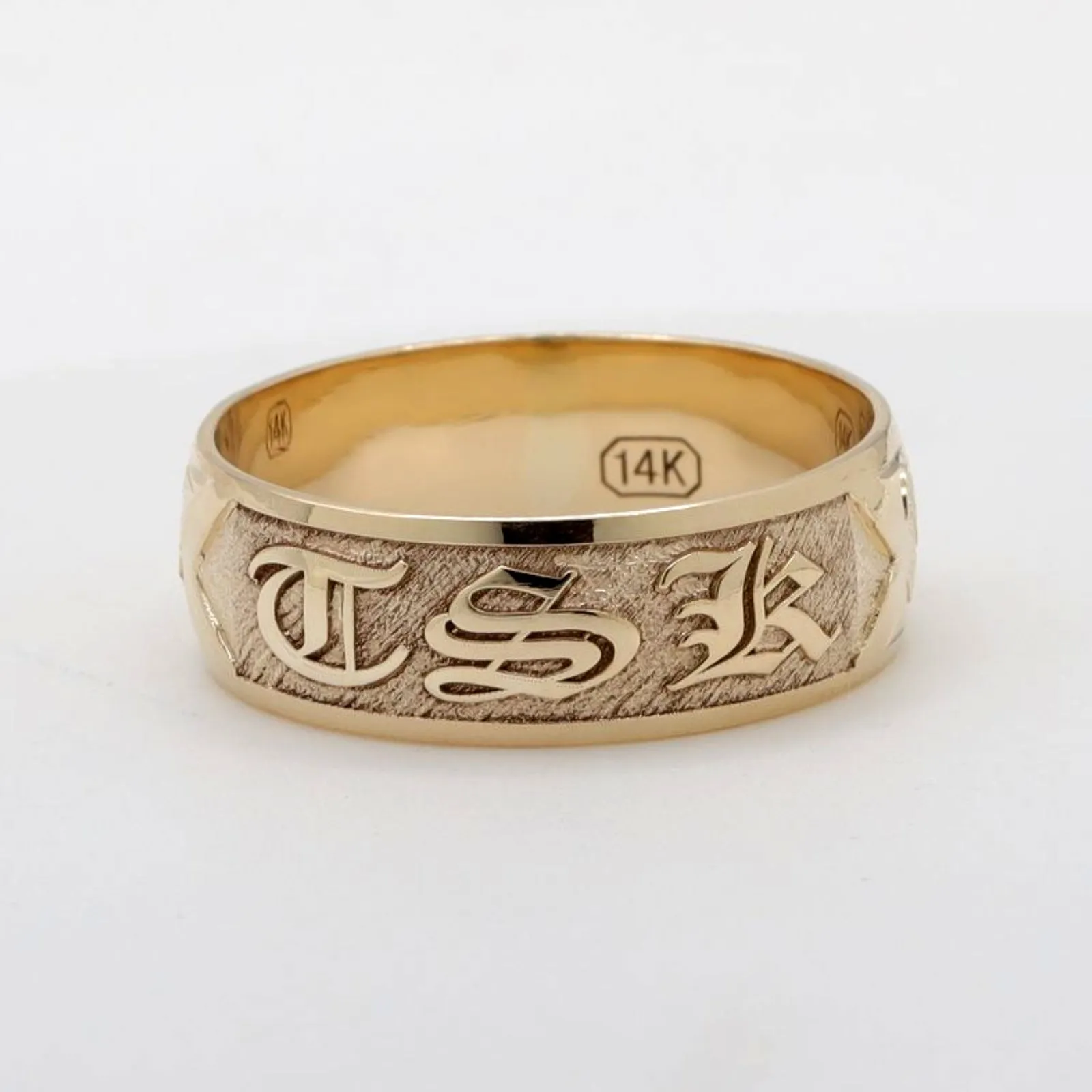 Hawaii Customizable Gold Ring With Name, Hand Engraved Design (8mm Width, Dome Style)