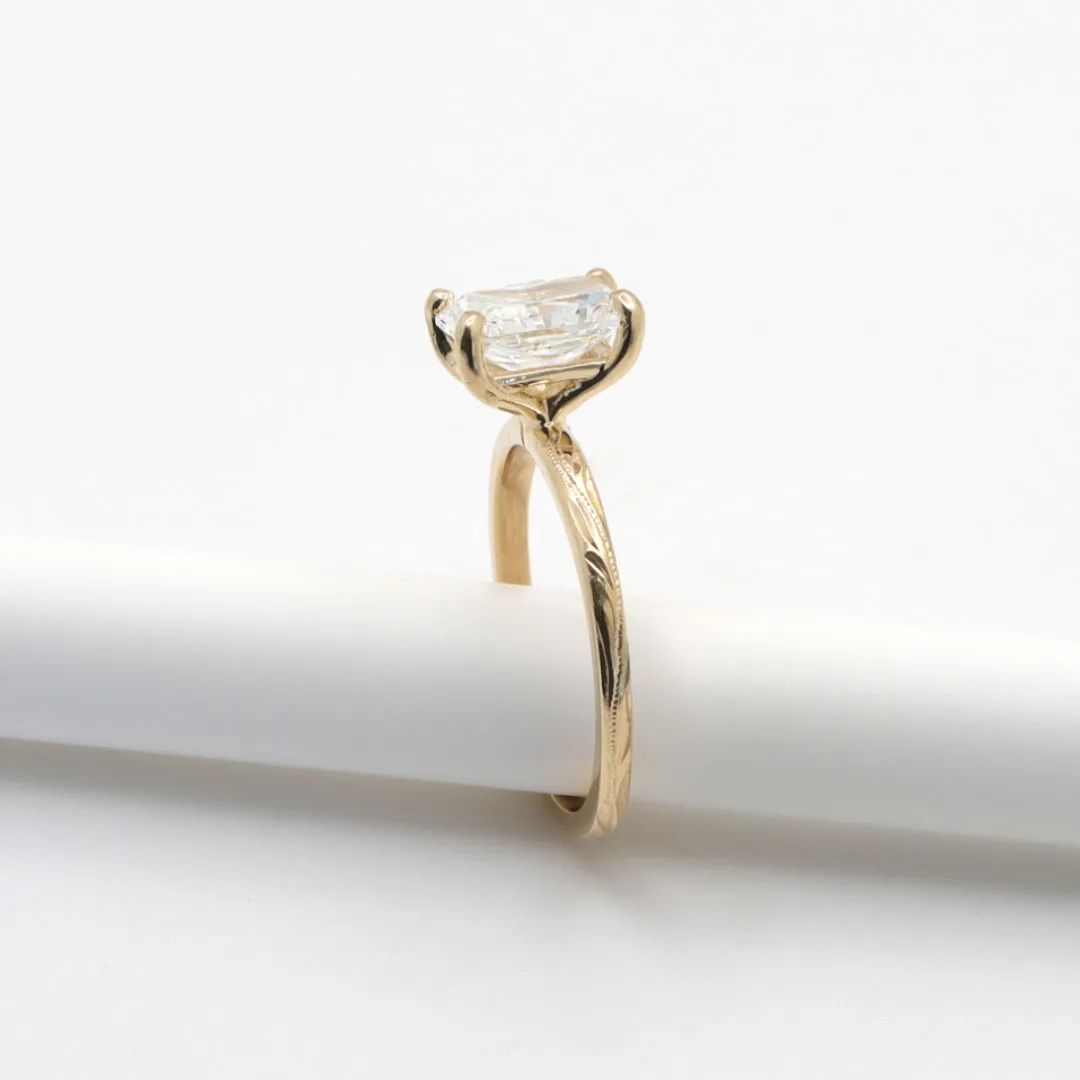 Hawaiian engagement ring, Lab grown diamond, Engraved with Hawaiian design (2mm width band)