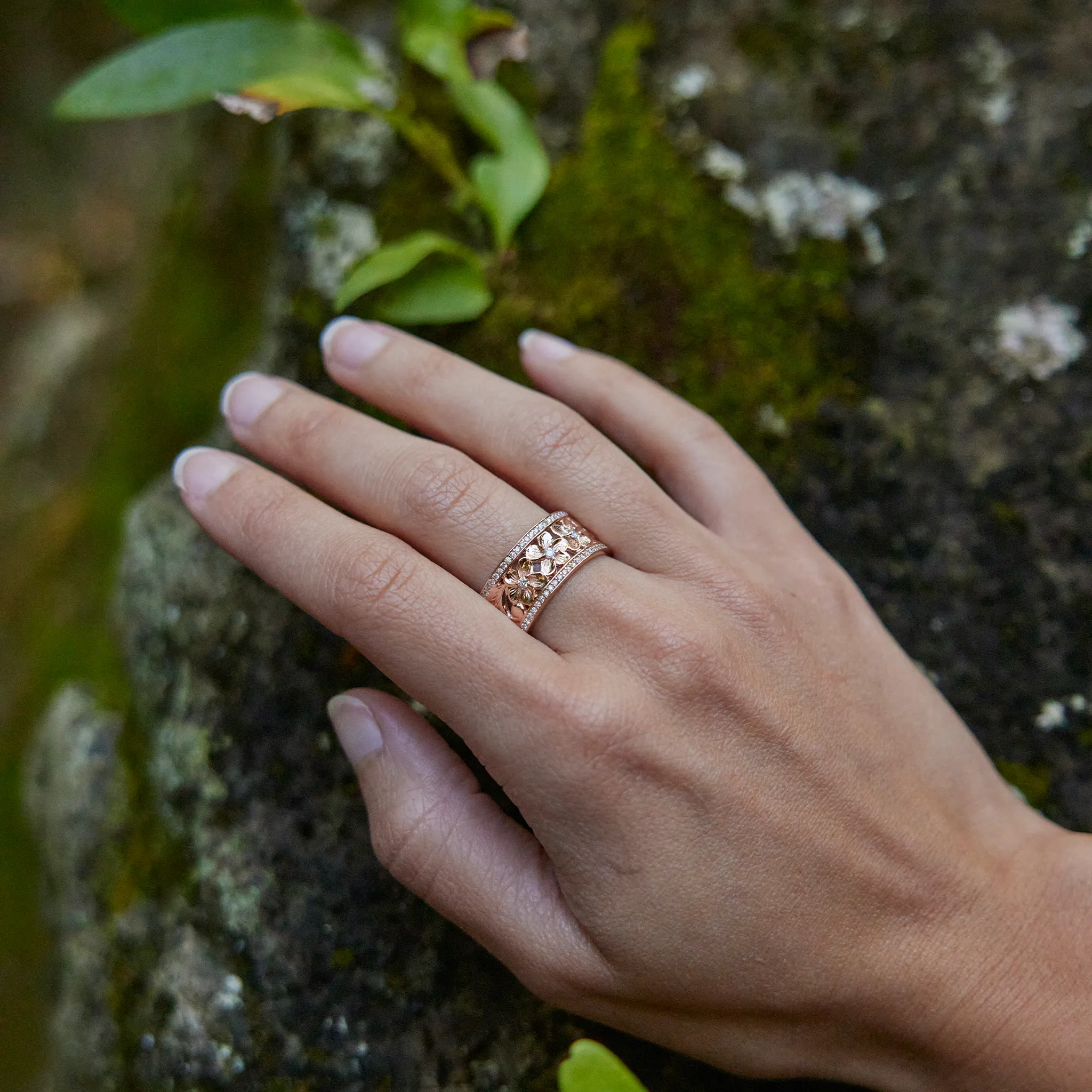 Hawaiian Heirloom Plumeria Ring in Rose Gold with Diamonds - 10mm